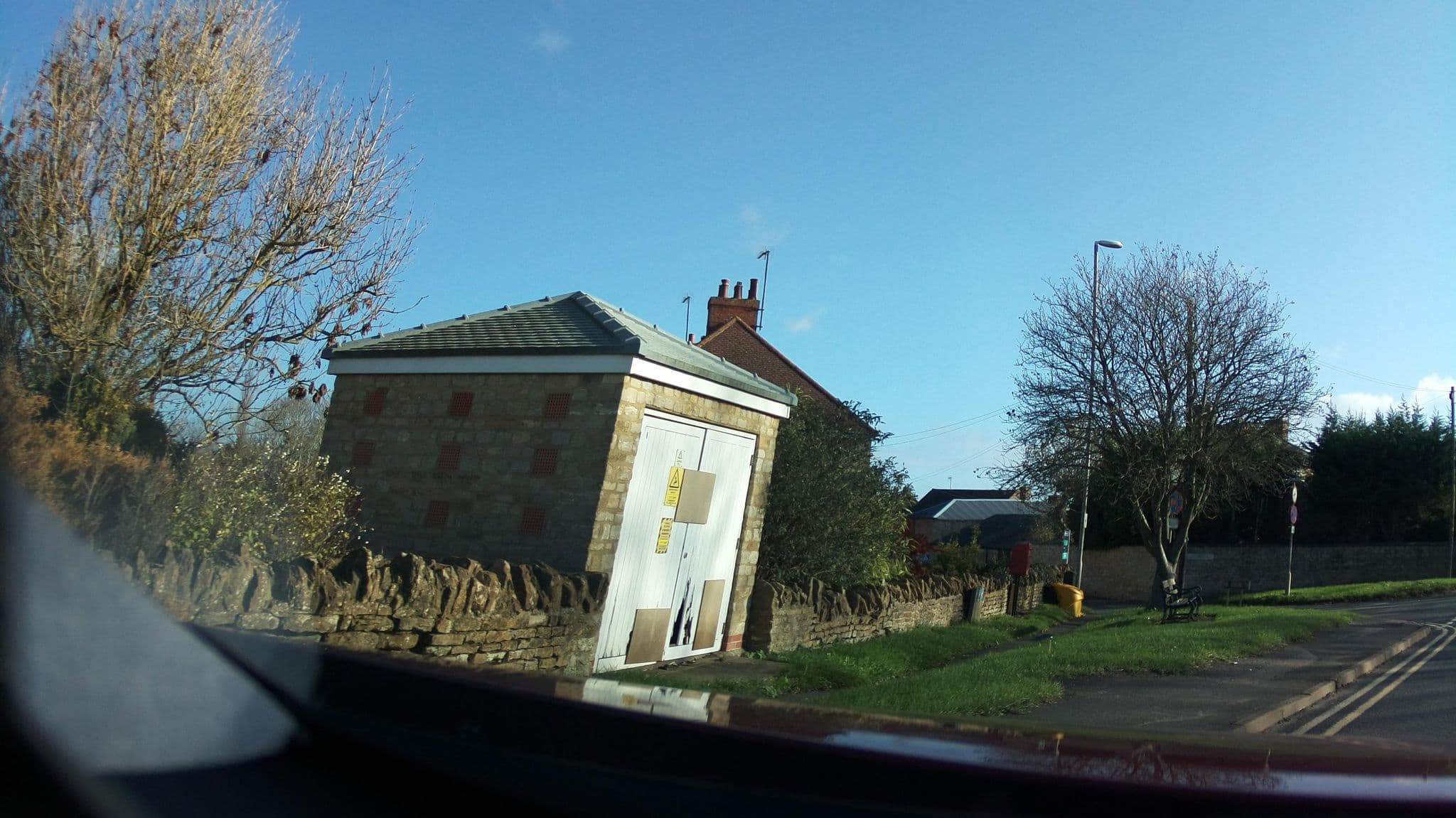Street view near The Old Talbot Rooms Milton Keynes Towcester, Potterspury — © southglos (CC BY-SA · Mapillary)