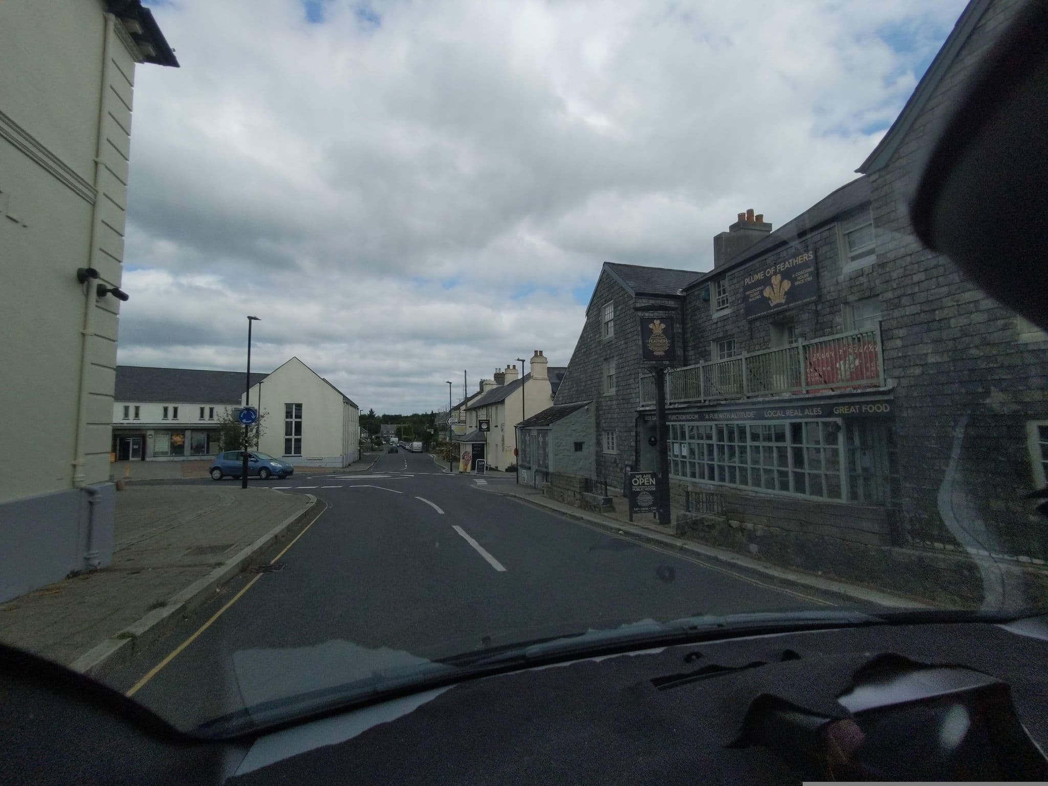 Street view near Duchy Hotel, Princetown — © WaggyDog (CC BY-SA · Mapillary)