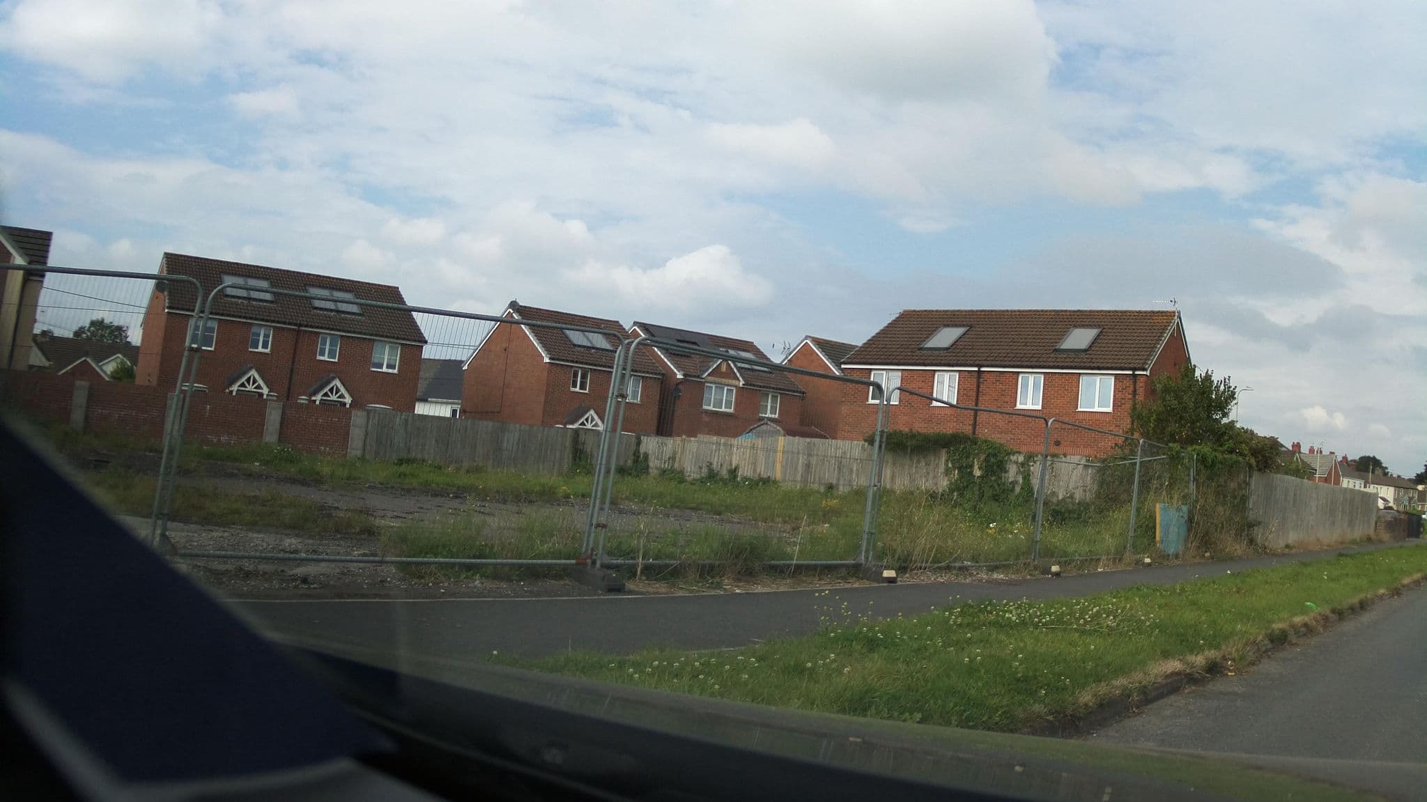 Street view near The New House Inn, Pyle — © southglos (CC BY-SA · Mapillary)