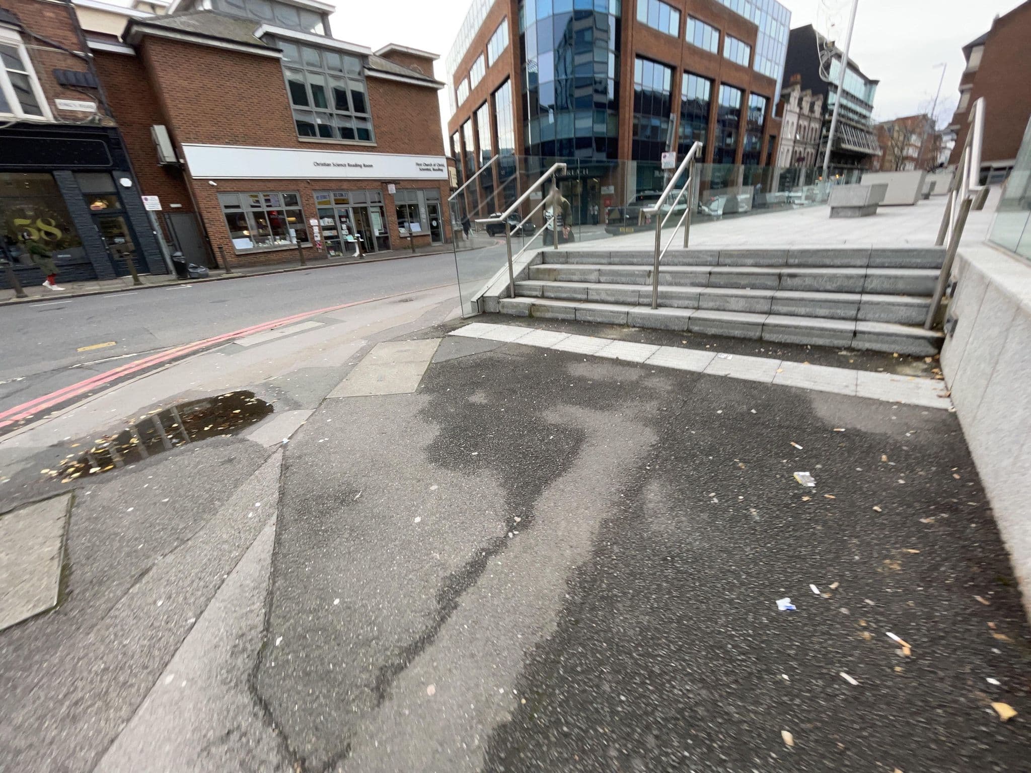 Street view near Portofino Ocean's Edge International Marketing, Reading — © 4004 (CC BY-SA · Mapillary)