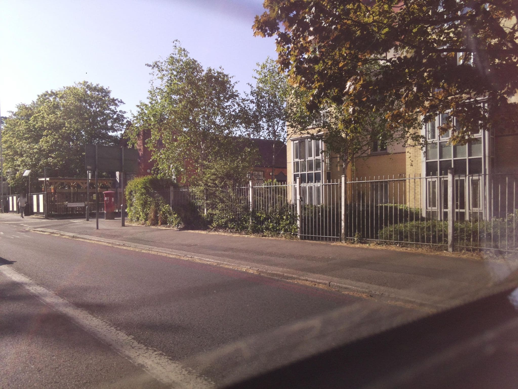 Street view near Jim Paul Apartments - The Pinnacle, Reading — © southglos (CC BY-SA · Mapillary)