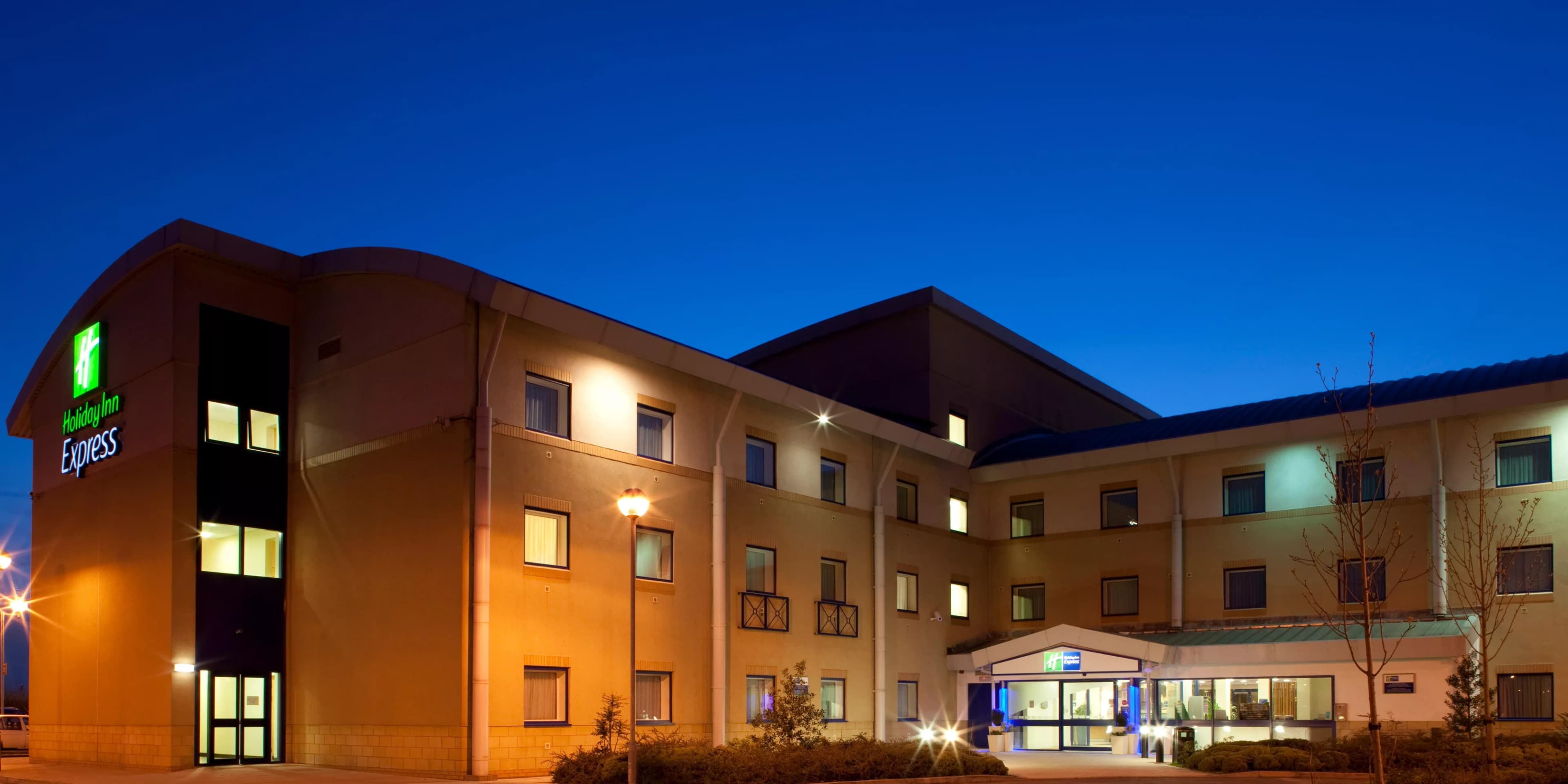 Holiday Inn Express Cardiff Airport, Rhoose