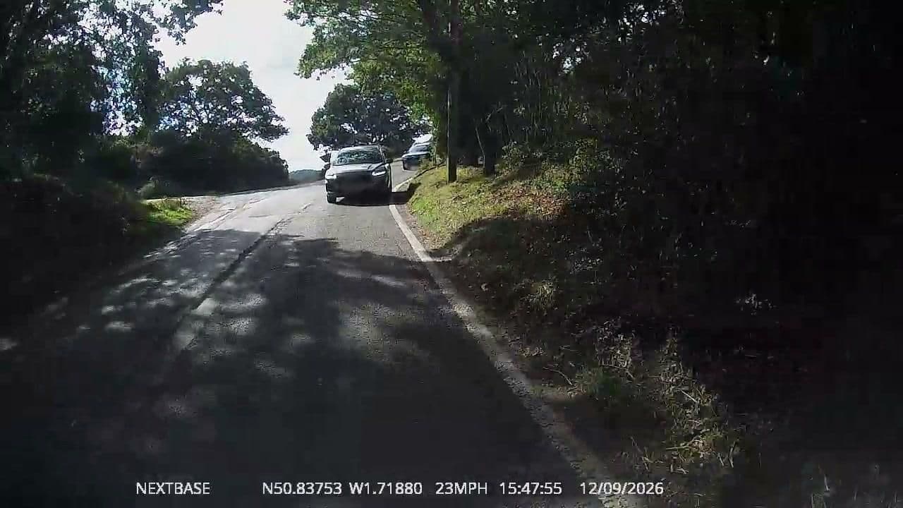Street view near Castle Hill Guest House - Entire Place, Burley — © OrangeHurst97 (CC BY-SA · Mapillary)
