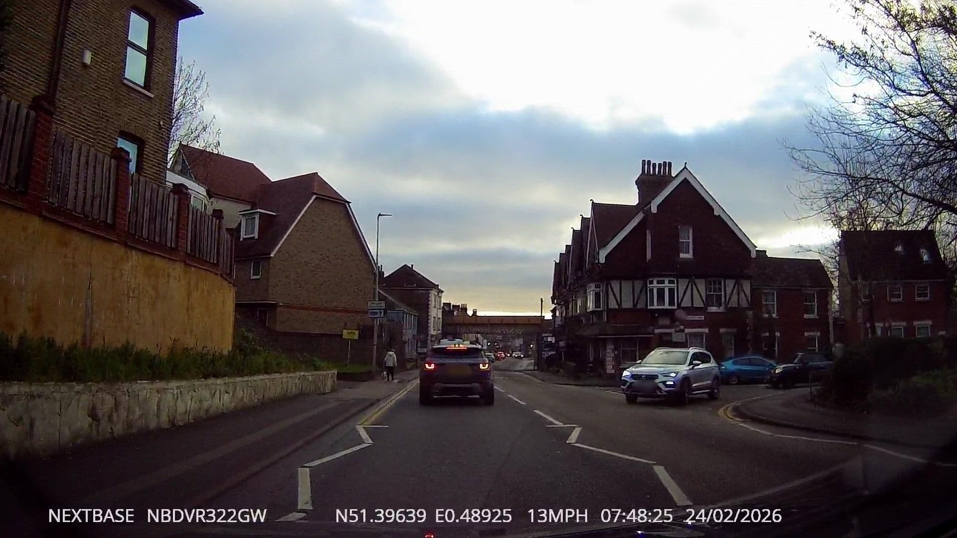 Street view near Cedars Hotel, Strood — © tallguy (CC BY-SA · Mapillary)