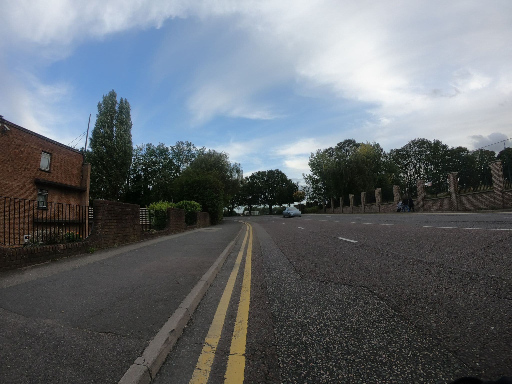 Street view near Hotel Gillingha, Gillingham — © paulbiv (CC BY-SA · Mapillary)