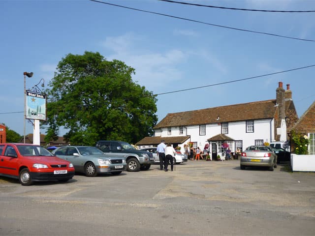 The Star Inn (via Wikimedia Commons, CC BY-SA 2.0)