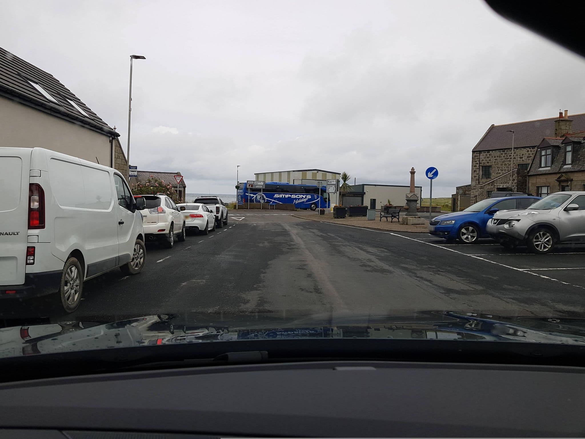 Street view near The Davron Hotel, Rosehearty — © toho (CC BY-SA · Mapillary)