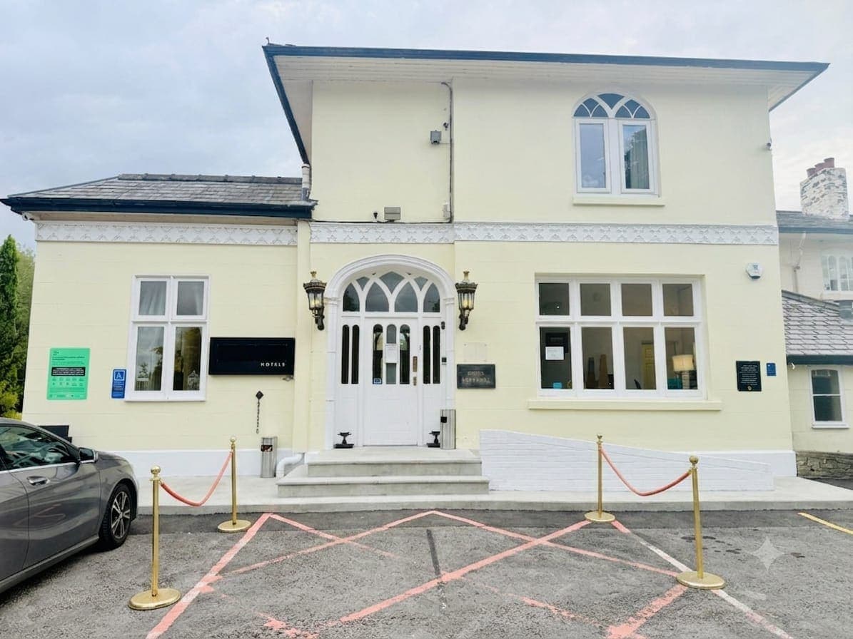 Wrexham Llyndir Hotel by Belvilla, Rossett
