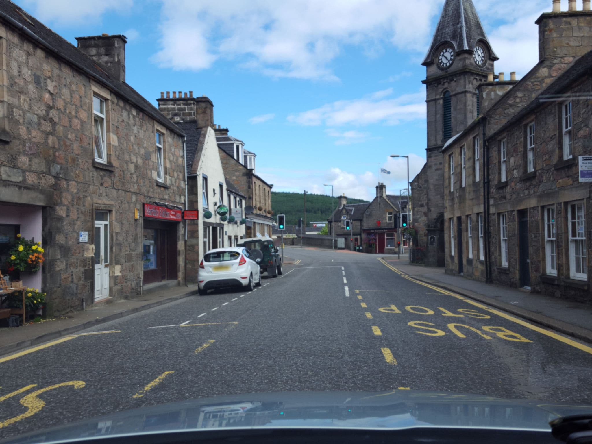 Street view near Eastbank Hotel, Rothes — © hobgoblin (CC BY-SA · Mapillary)
