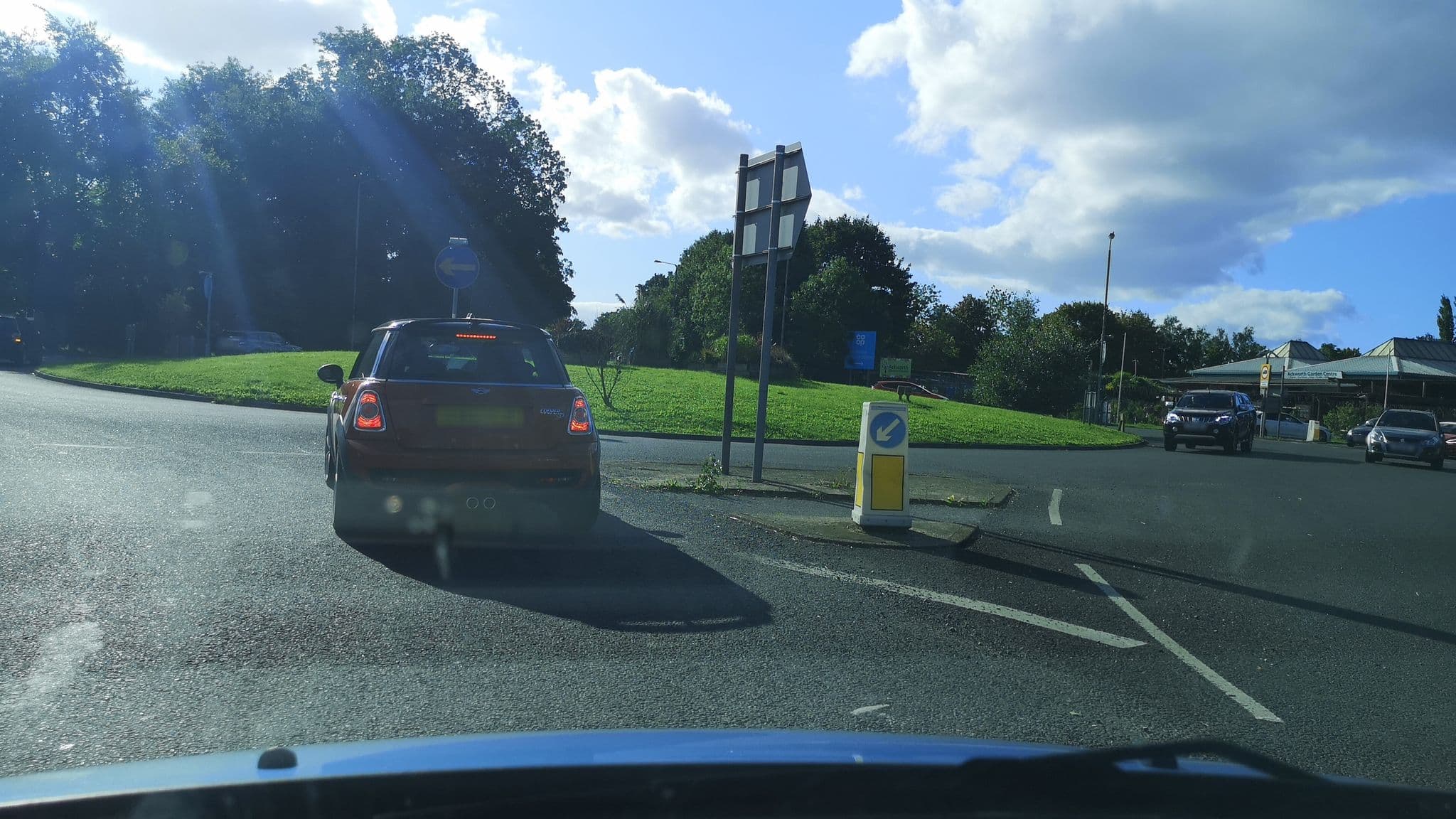 Street view near Beverley Arms Hotel, Low Ackworth — © cuttlebug (CC BY-SA · Mapillary)