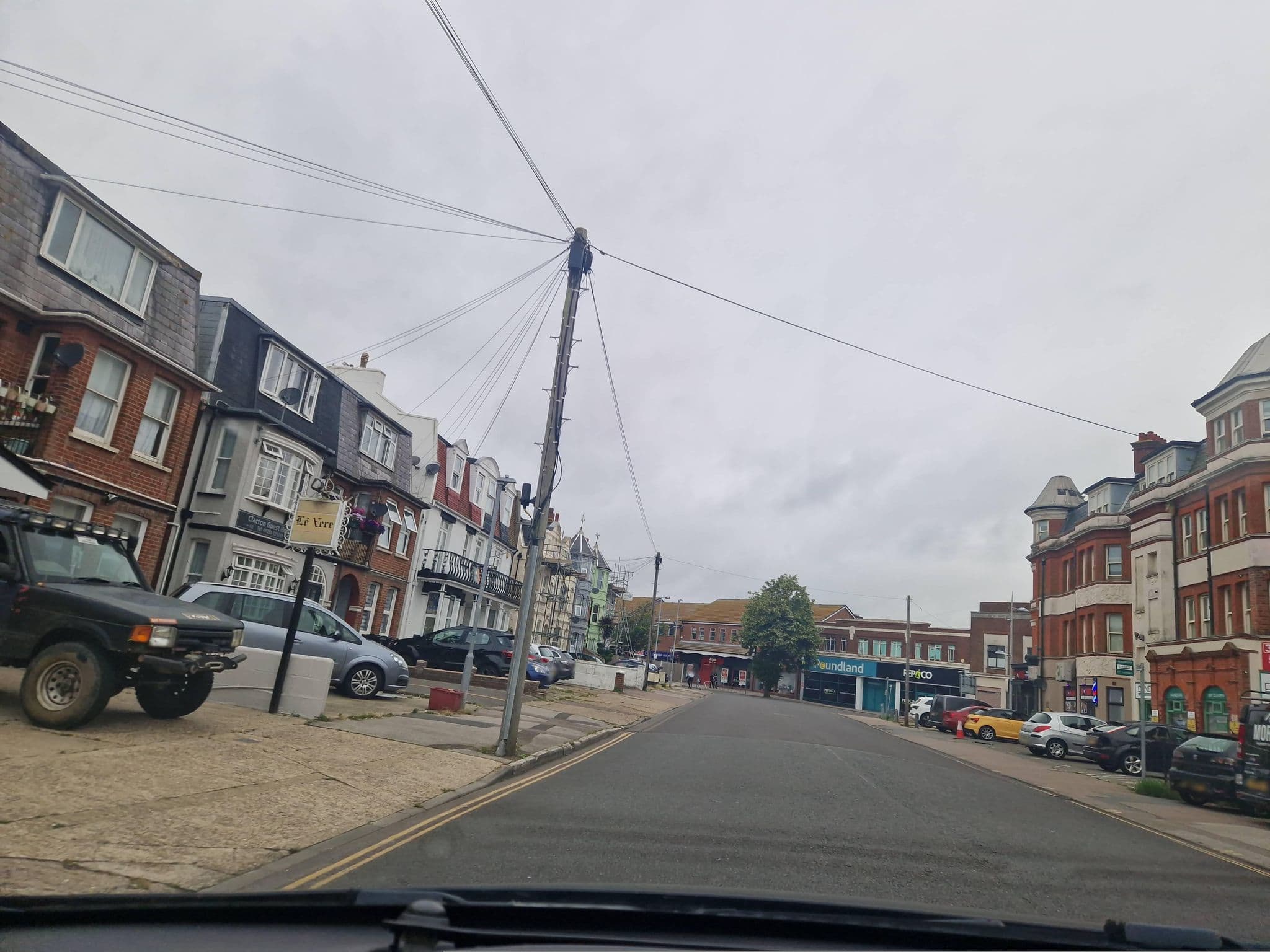 Street view near Clacton Guest House, Clacton-on-Sea — © edloach (CC BY-SA · Mapillary)