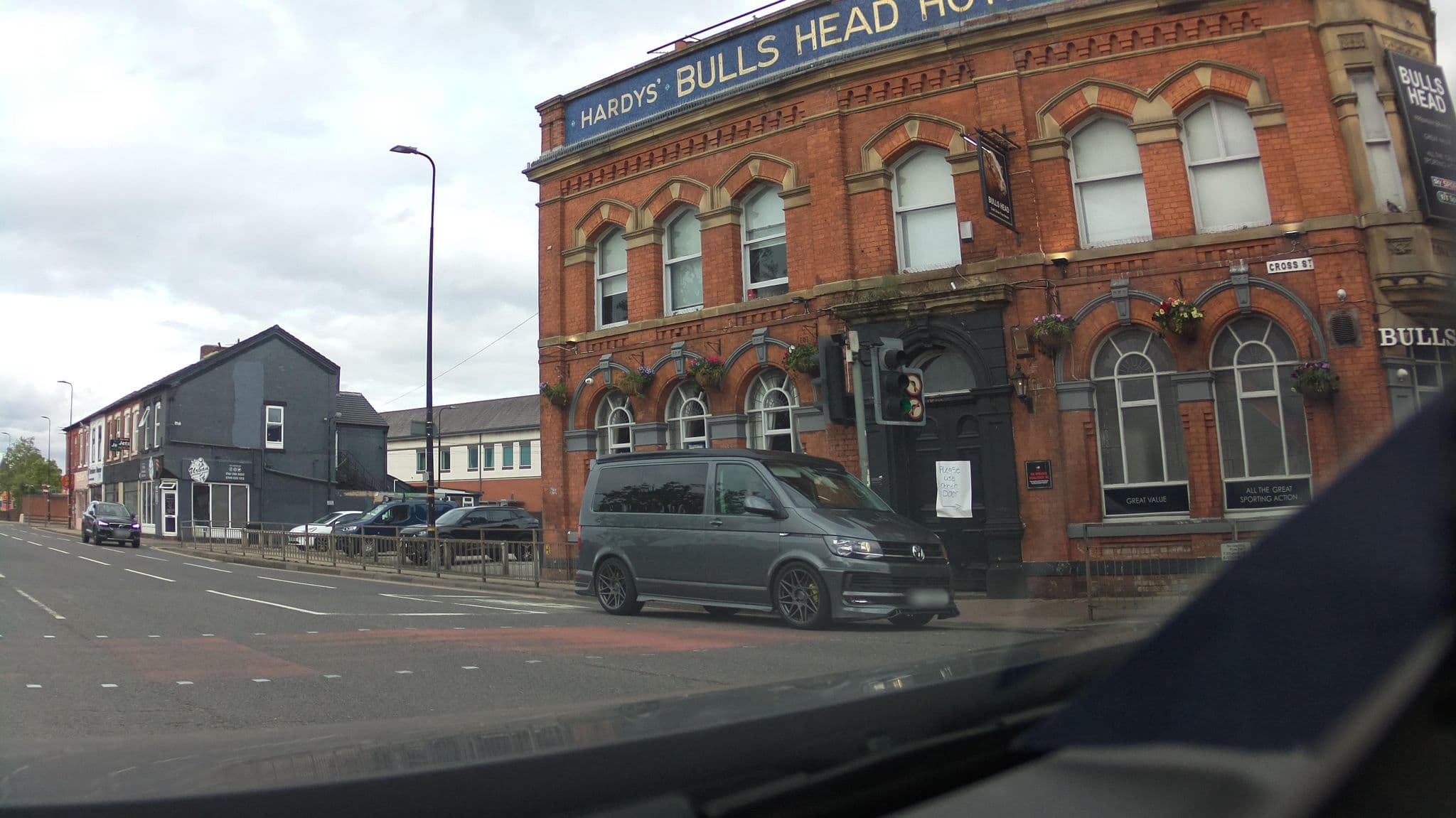 Street view near The Bulls Head Hotel, Sale — © southglos (CC BY-SA · Mapillary)