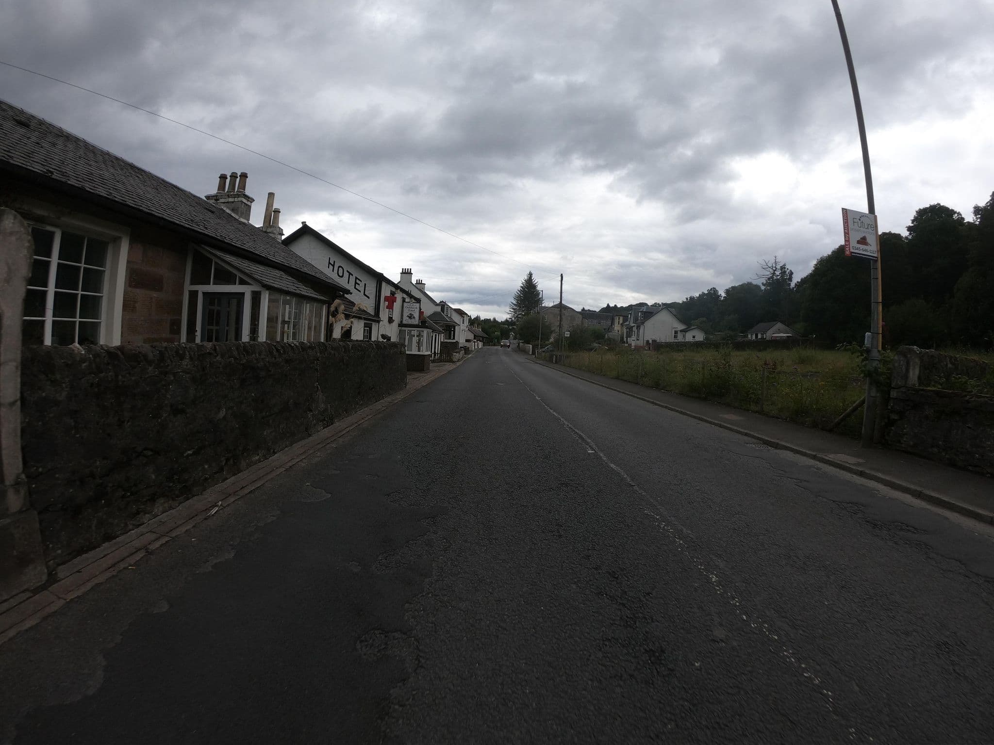 Street view near Oakbank Hotel, Sandbank — © joostjakob (CC BY-SA · Mapillary)