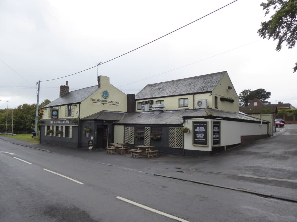 The Seaton Lane Inn Seaham (via Wikimedia Commons, CC BY-SA 2.0)