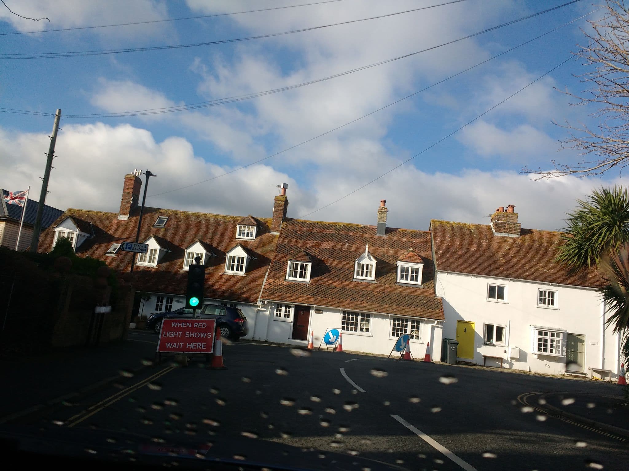 Street view near Salterns Village, Seaview — © oferreira (CC BY-SA · Mapillary)