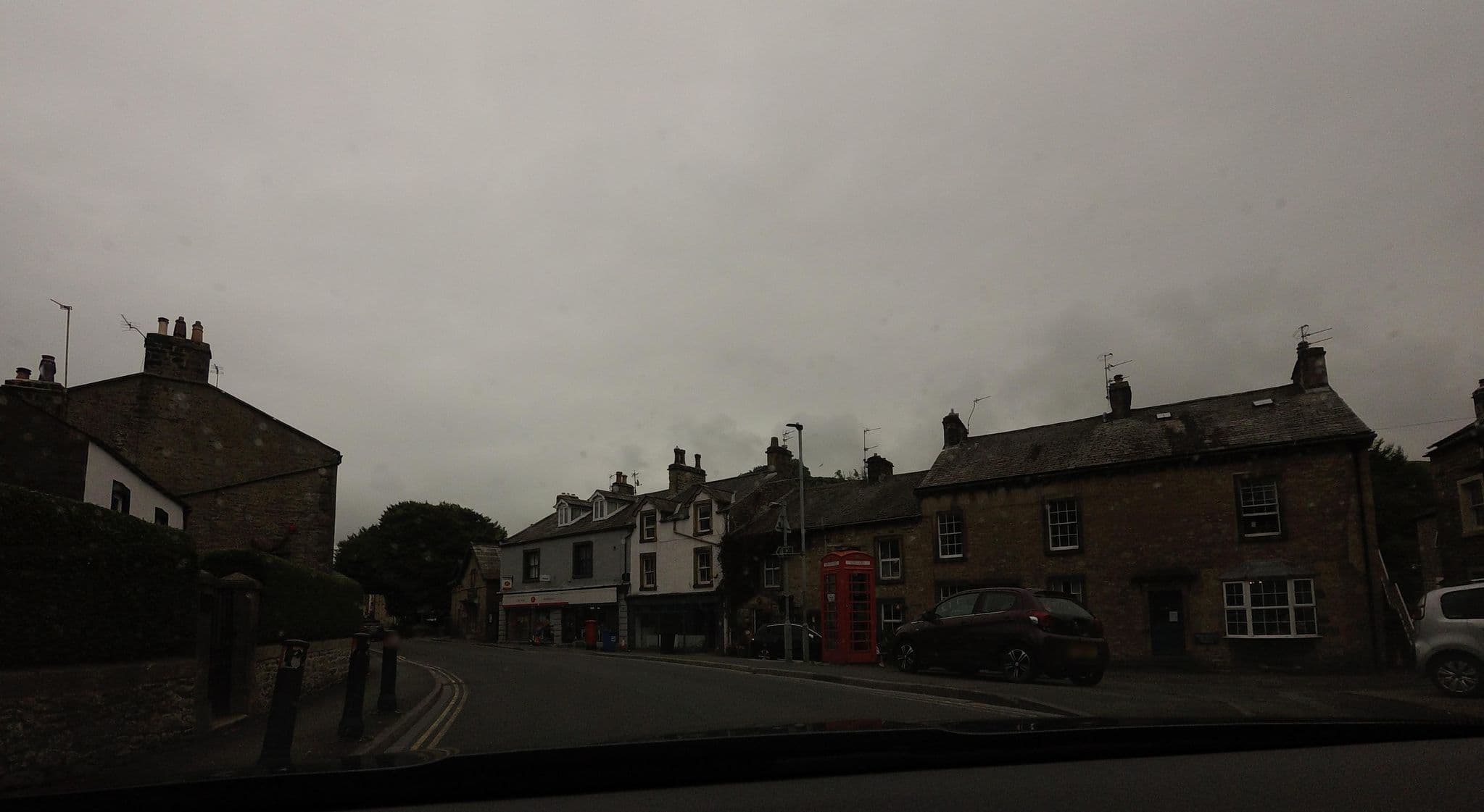 Street view near No3 at Settle, Settle — © tallguy (CC BY-SA · Mapillary)