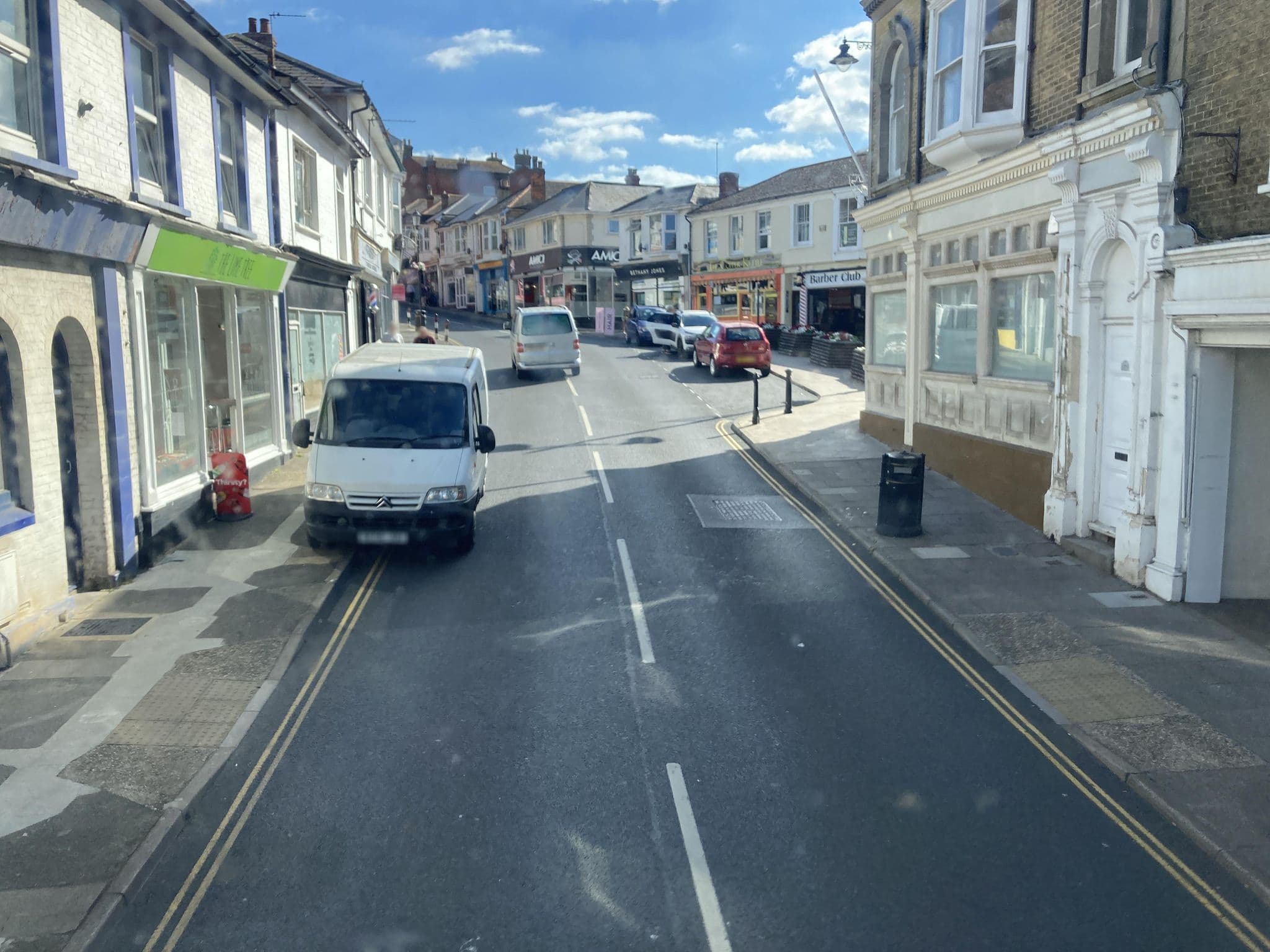 Street view near Pembroke Villa, Shanklin — © cjmalone (CC BY-SA · Mapillary)