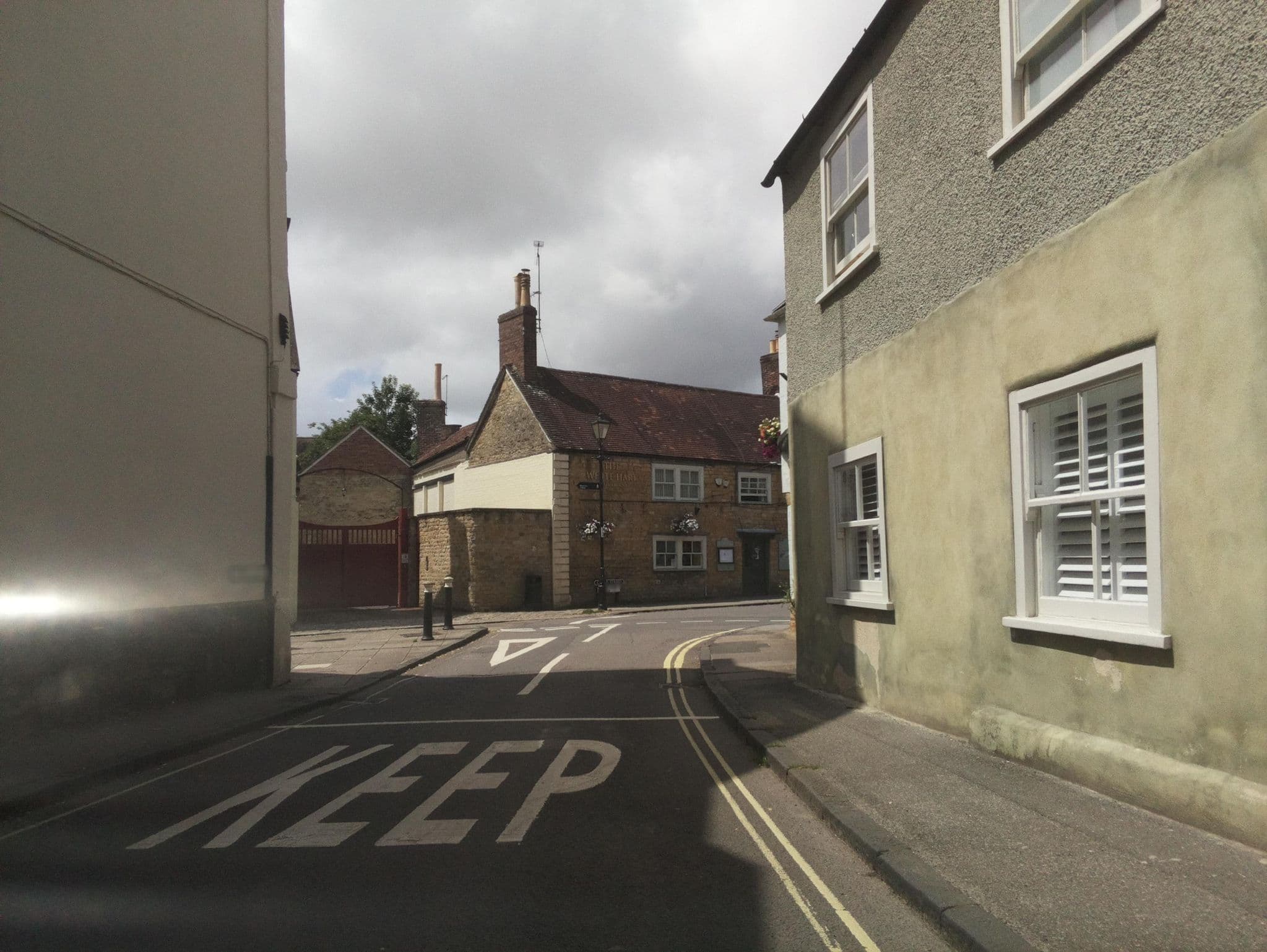 Street view near George Hotel, Sherborne — © southglos (CC BY-SA · Mapillary)