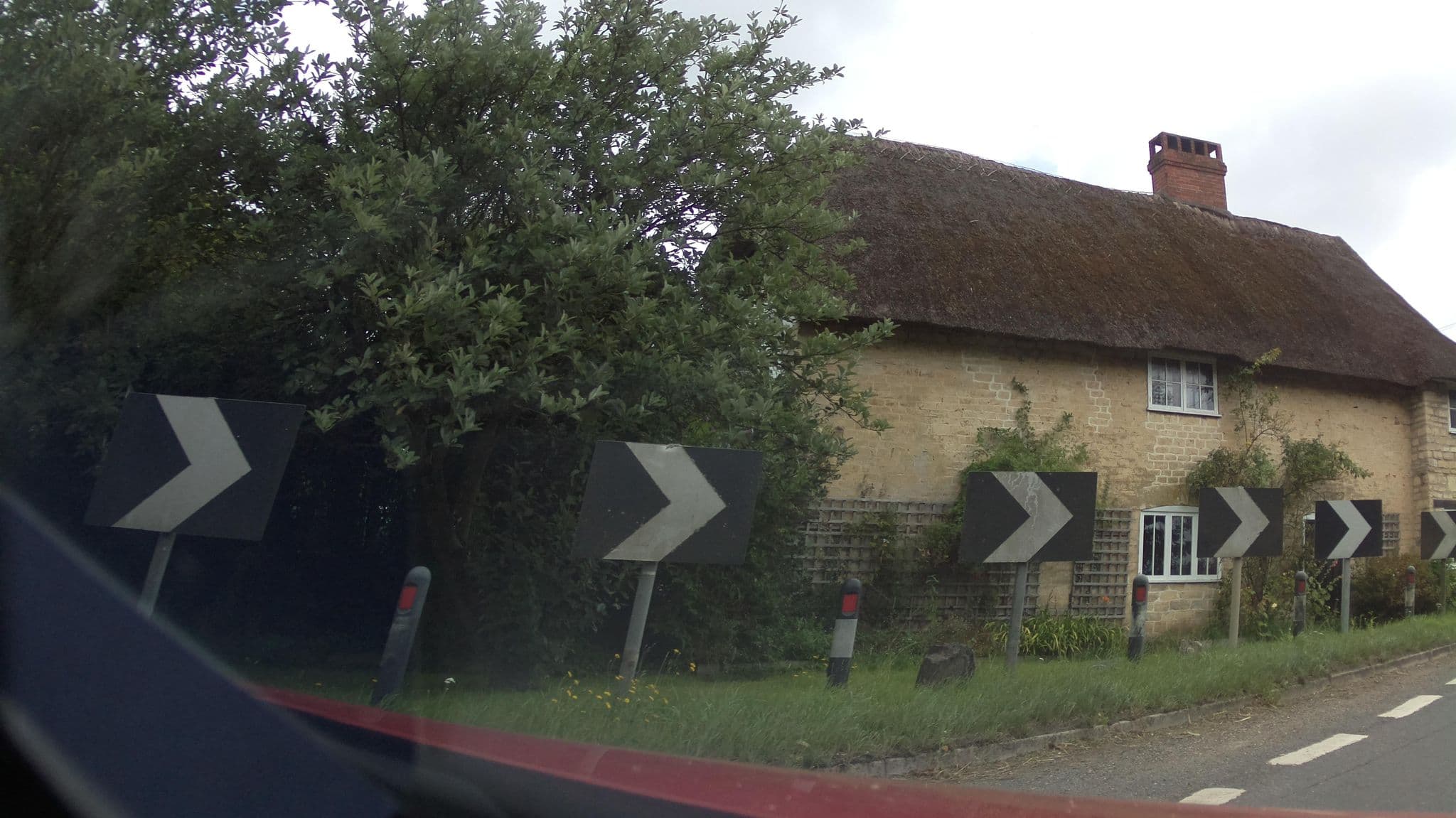 Street view near The Fiddleford Inn - Traditional Pub, Sturminster Newton — © southglos (CC BY-SA · Mapillary)