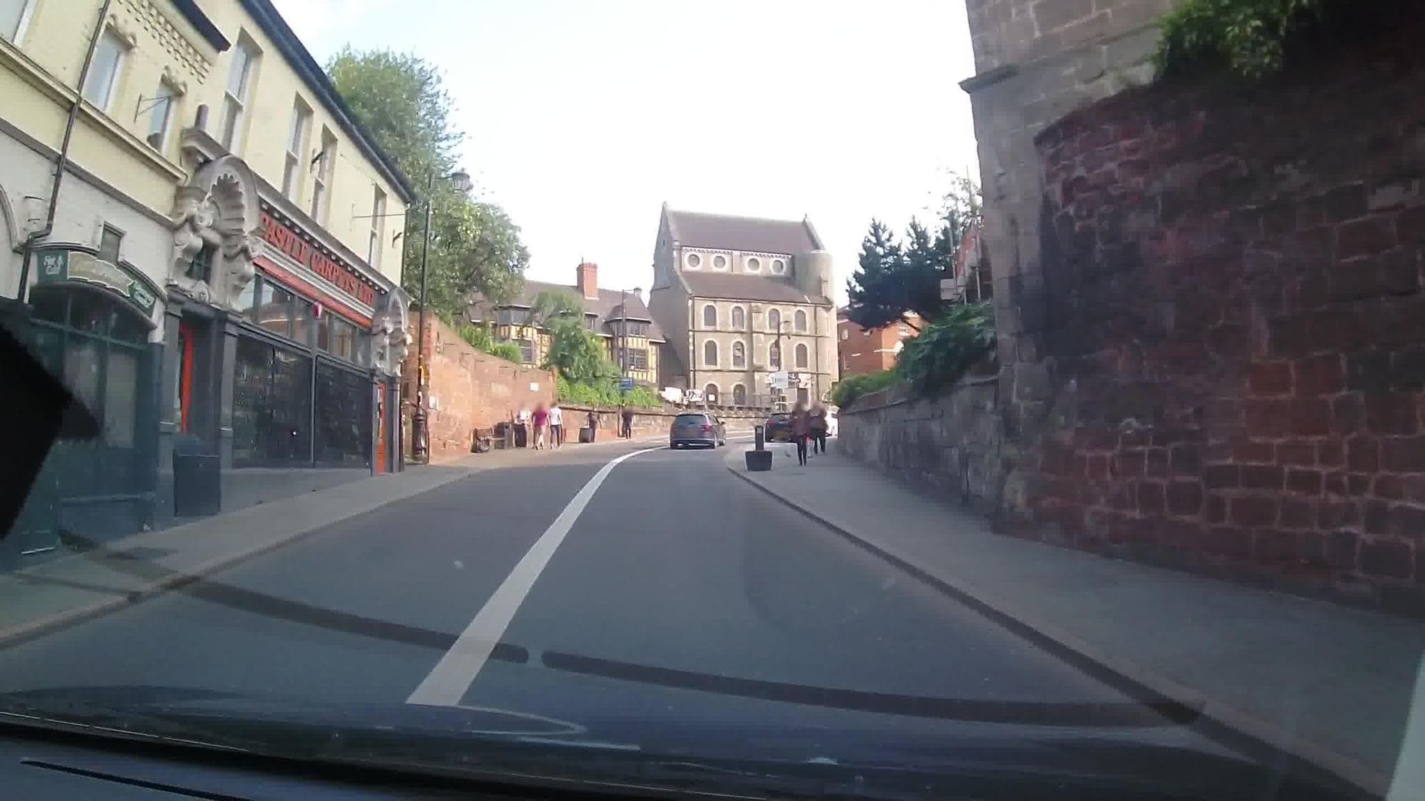 Street view near The Castle Vaults, Shrewsbury — © trigpoint (CC BY-SA · Mapillary)