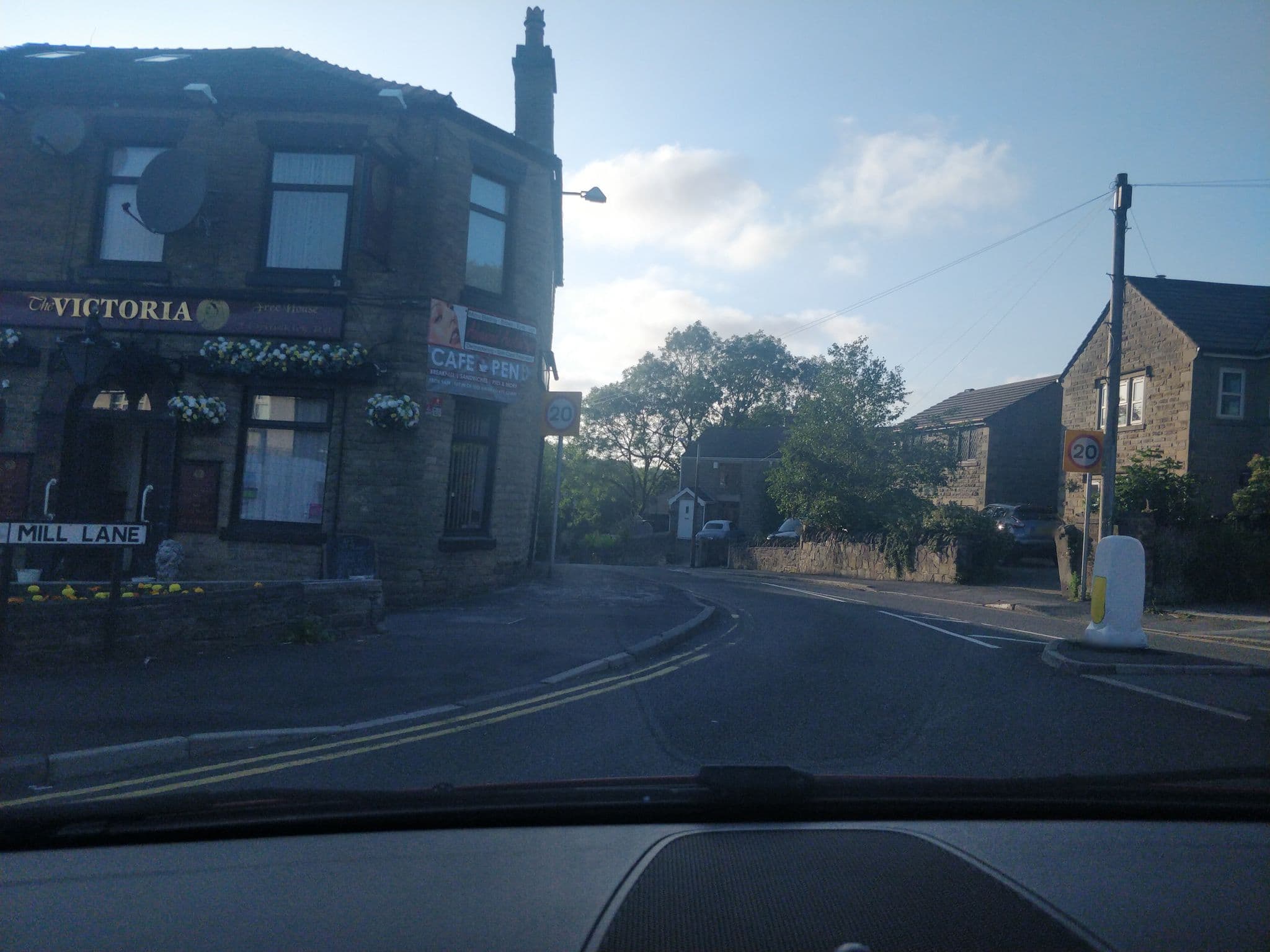 Street view near The Victoria Hotel Pub, Skelmersdale — © davidsong (CC BY-SA · Mapillary)