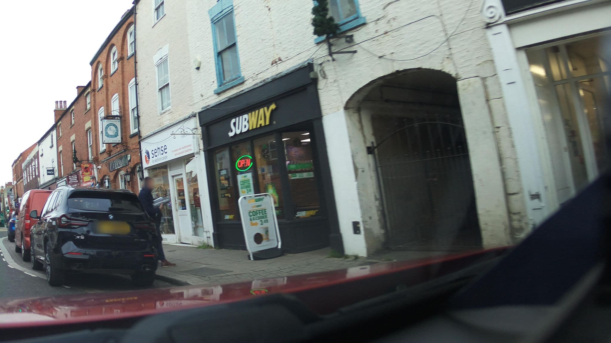 Street view near EAT DRINK SLEEP, Sleaford — © southglos (CC BY-SA · Mapillary)