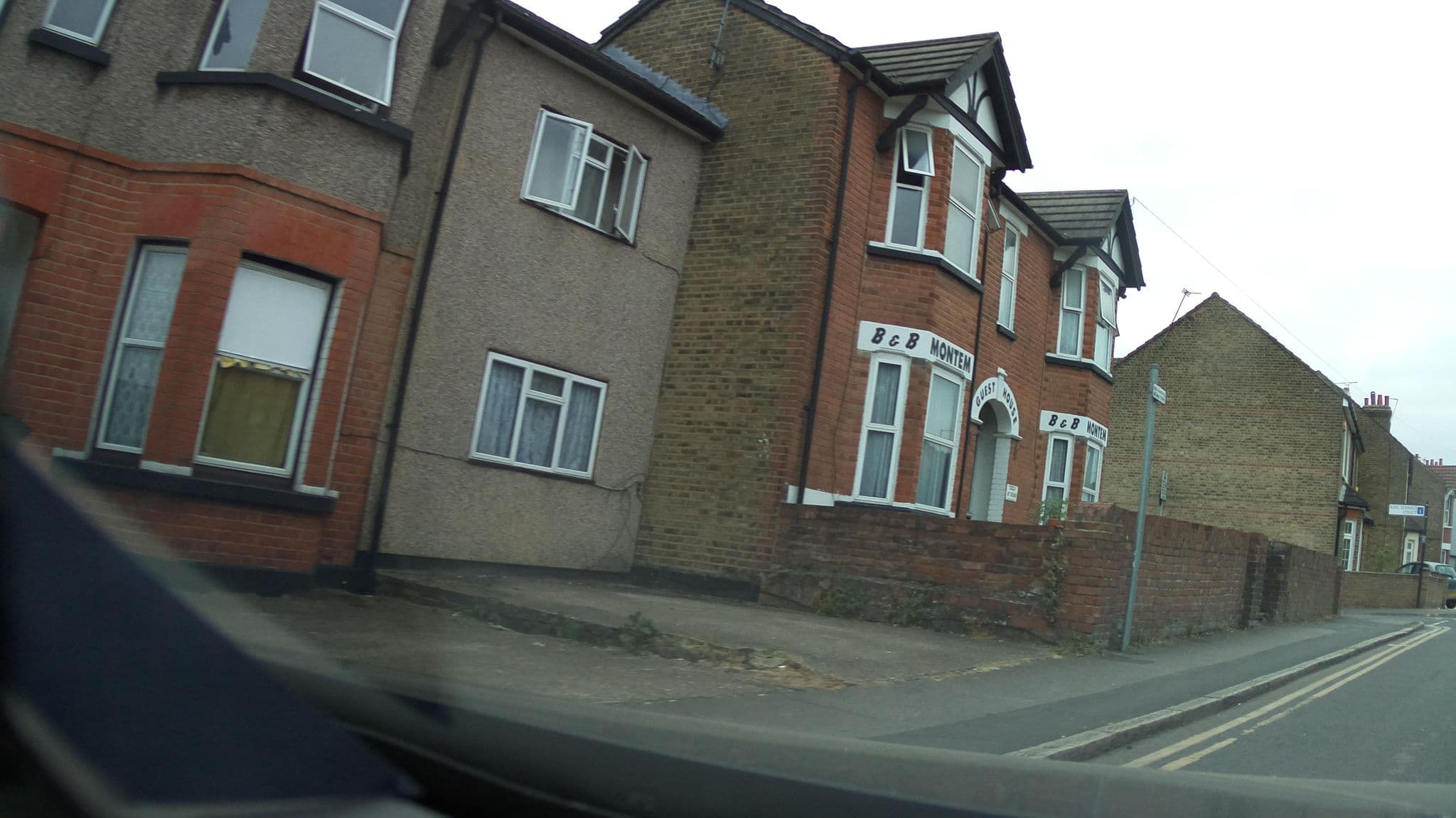 Street view near B & B Montem, Slough — © southglos (CC BY-SA · Mapillary)