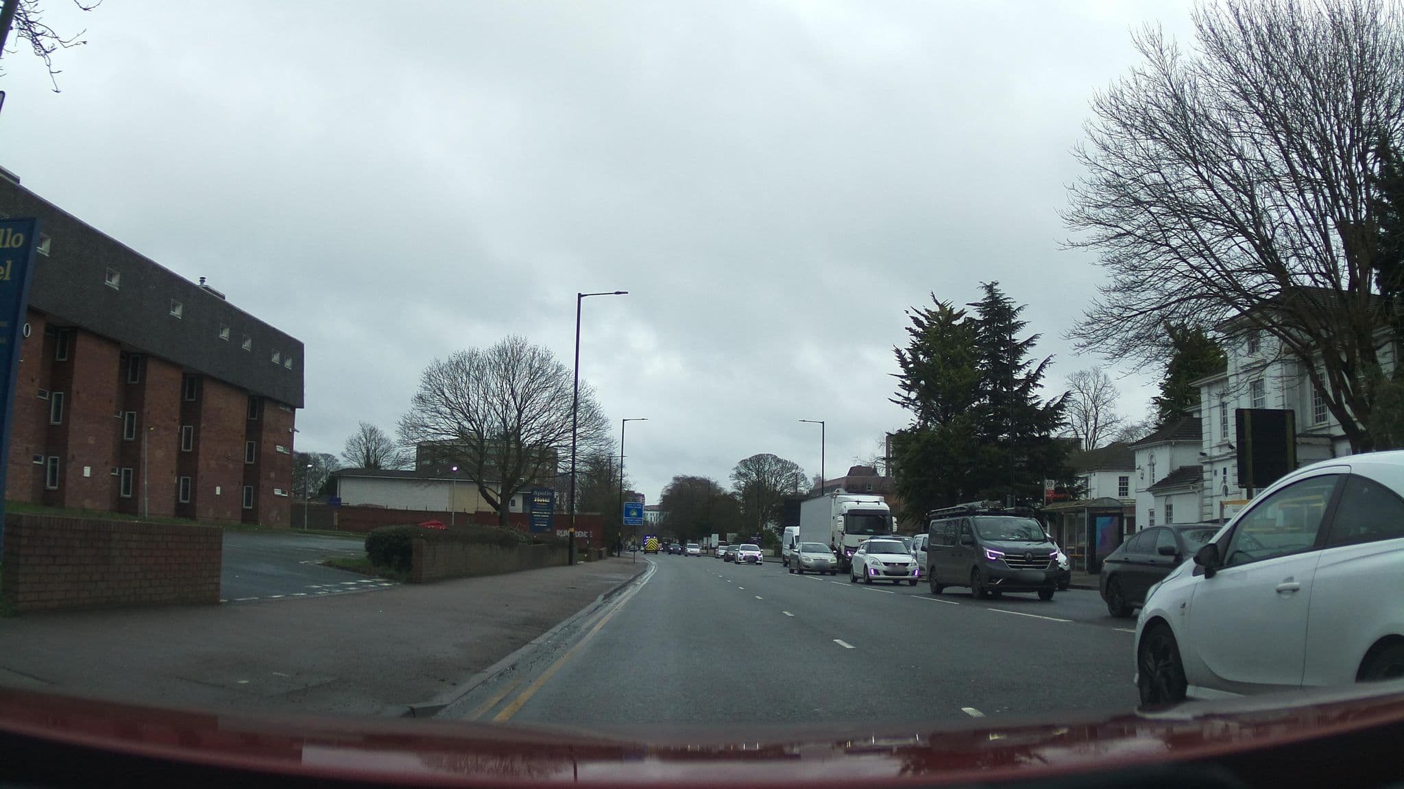 Street view near Apollo Hotel, Birmingham, Smethwick — © southglos (CC BY-SA · Mapillary)