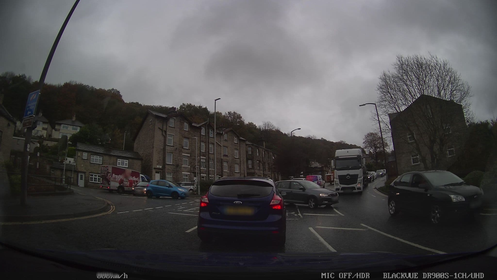 Street view near The Stump Cross Inn, Halifax — © humez (CC BY-SA · Mapillary)