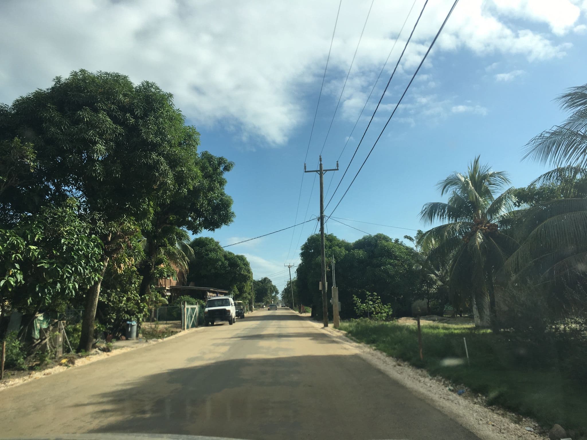 Street view near Los Mangos, Hopkins — © joeclmbr (CC BY-SA · Mapillary)