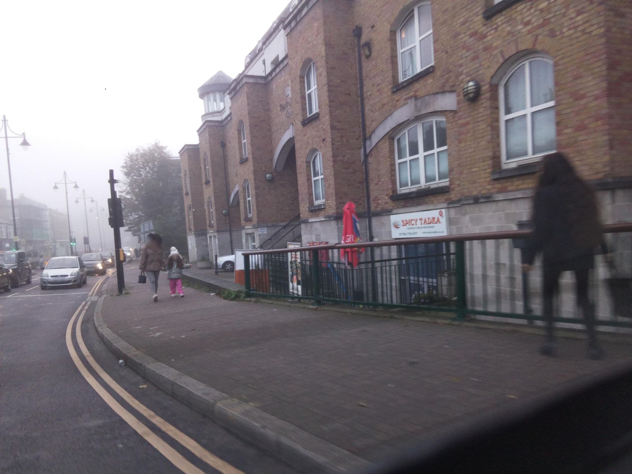 Street view near Exaccom Staines-Upon-Thames, Staines — © southglos (CC BY-SA · Mapillary)