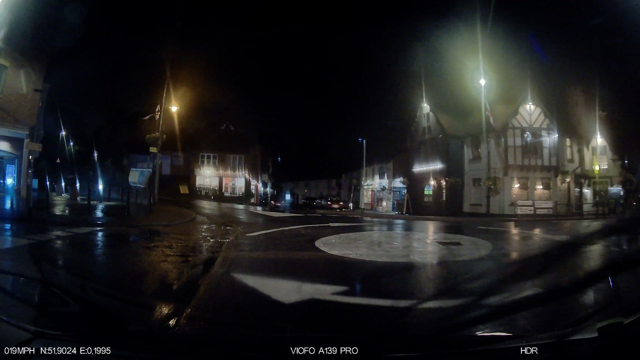 Street view near Kings Arms Hotel, Stansted Mountfitchet — © IpswichEdits (CC BY-SA · Mapillary)
