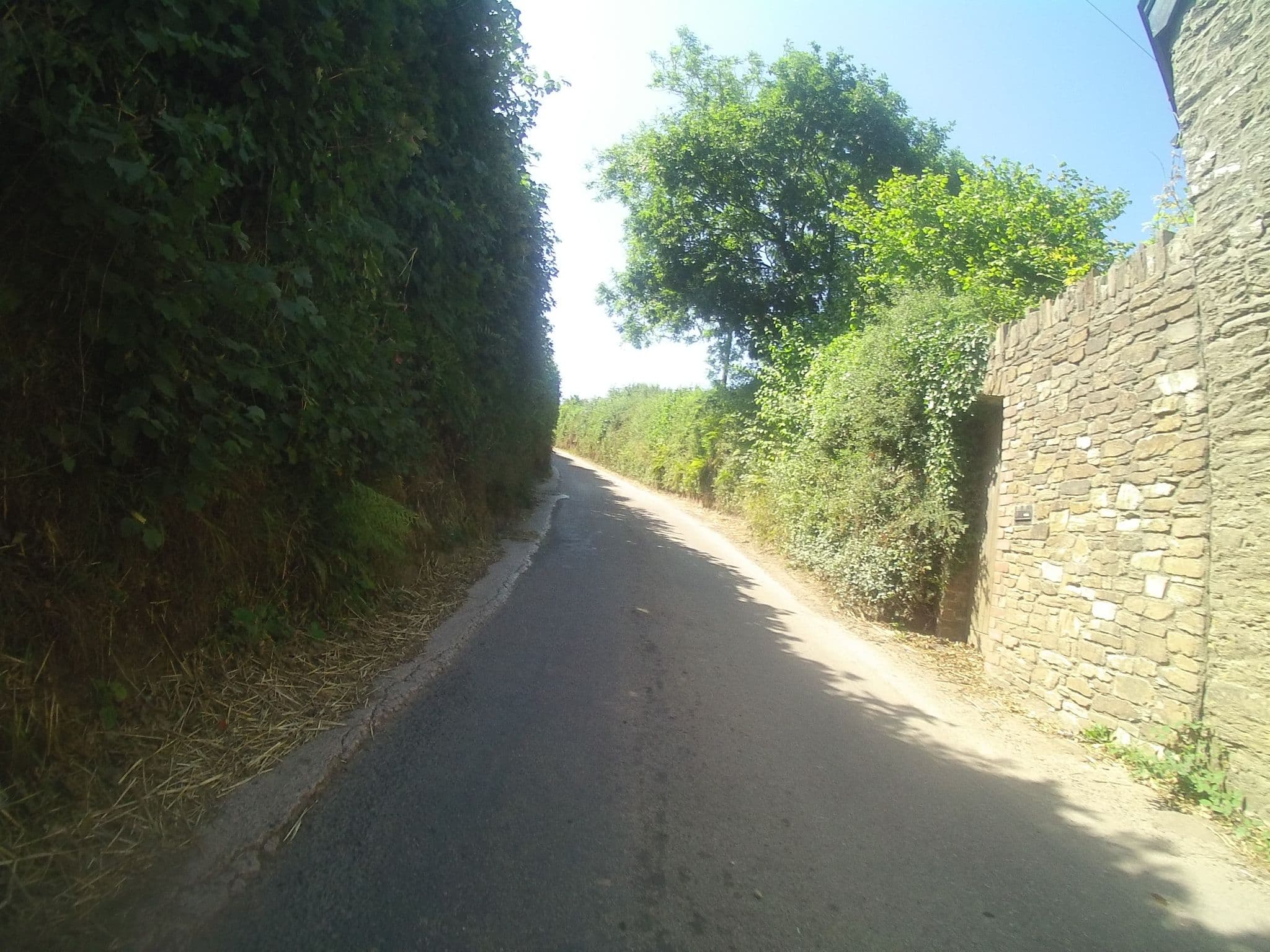 Street view near Kerswell Farmhouse B&B, Stoke Gabriel — © keithonearth (CC BY-SA · Mapillary)