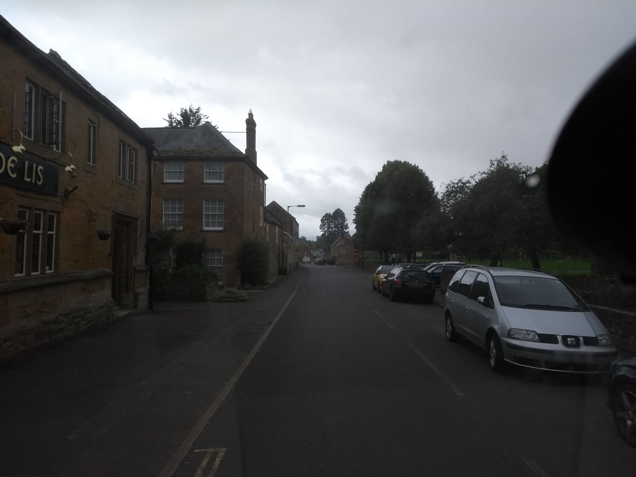 Street view near The Fleur de Lis Hotel, Stoke-sub-Hamdon — © ukchris (CC BY-SA · Mapillary)