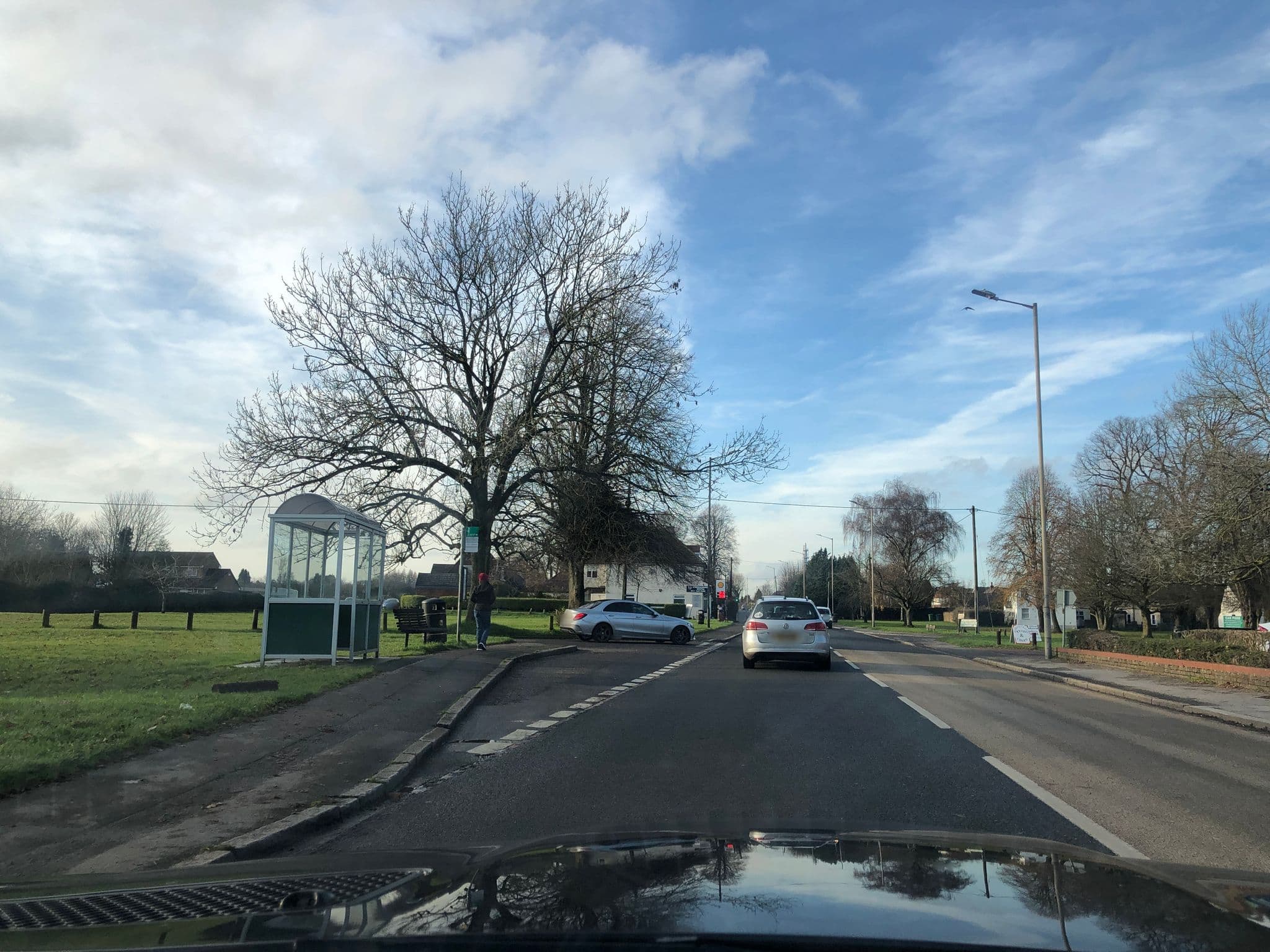 Street view near The King's Arms Hotel, Stokenchurch — © laye (CC BY-SA · Mapillary)