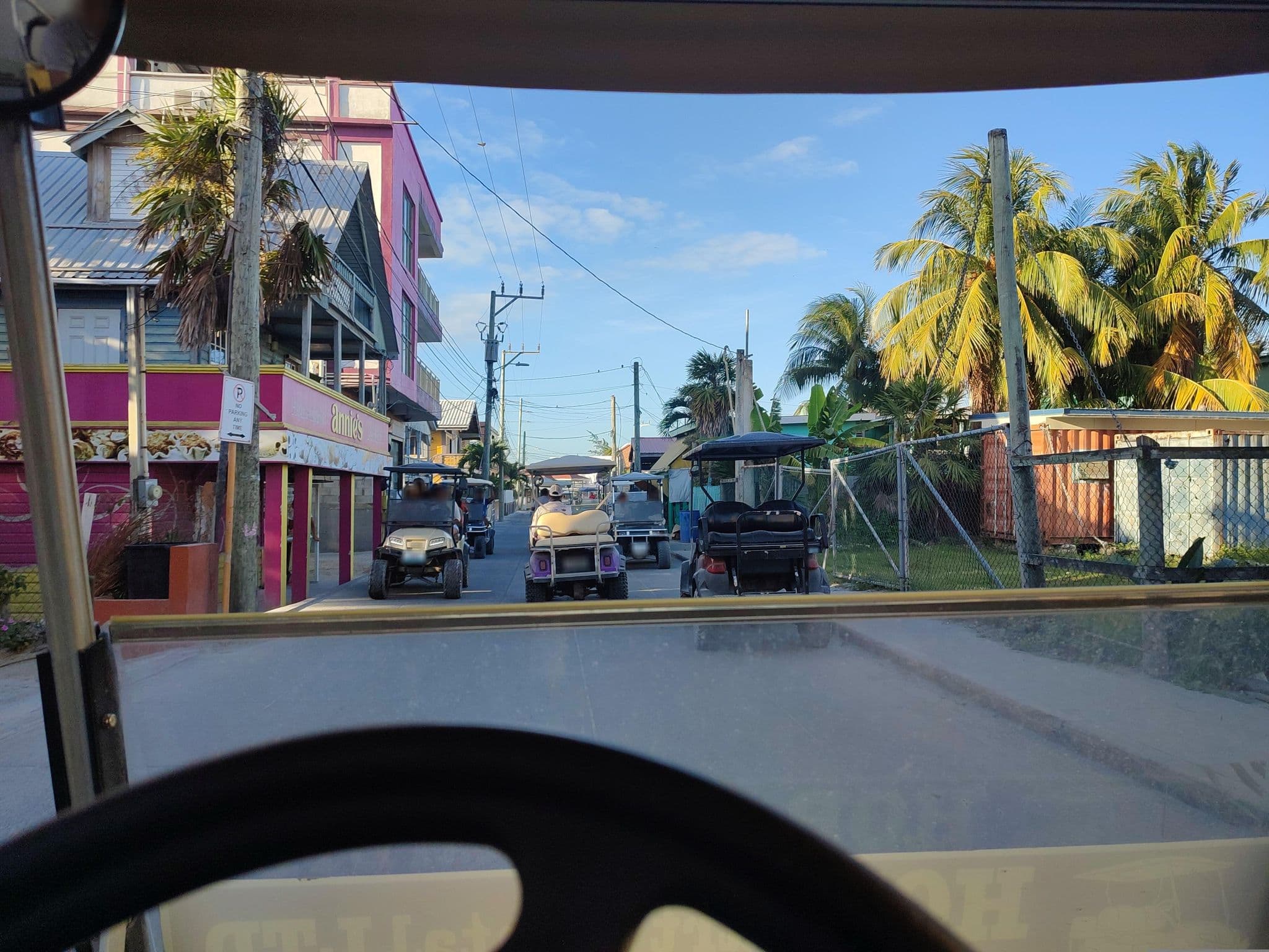 Street view near Tans Inn, San Pedro — © charlieplett (CC BY-SA · Mapillary)