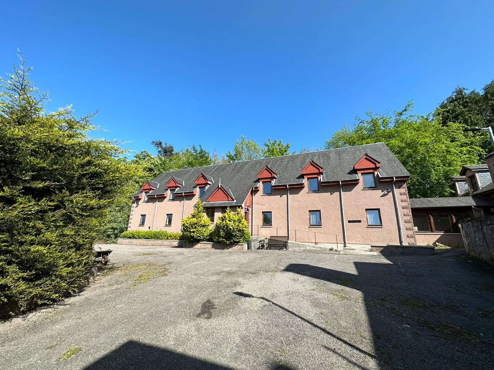 OYO Mackay's Travel Lodge Hotel, Strathpeffer