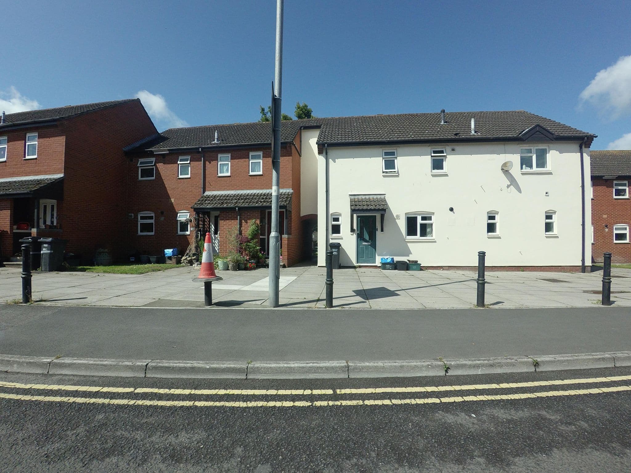 Street view near Aster Living, Glastonbury — © hobgoblin (CC BY-SA · Mapillary)