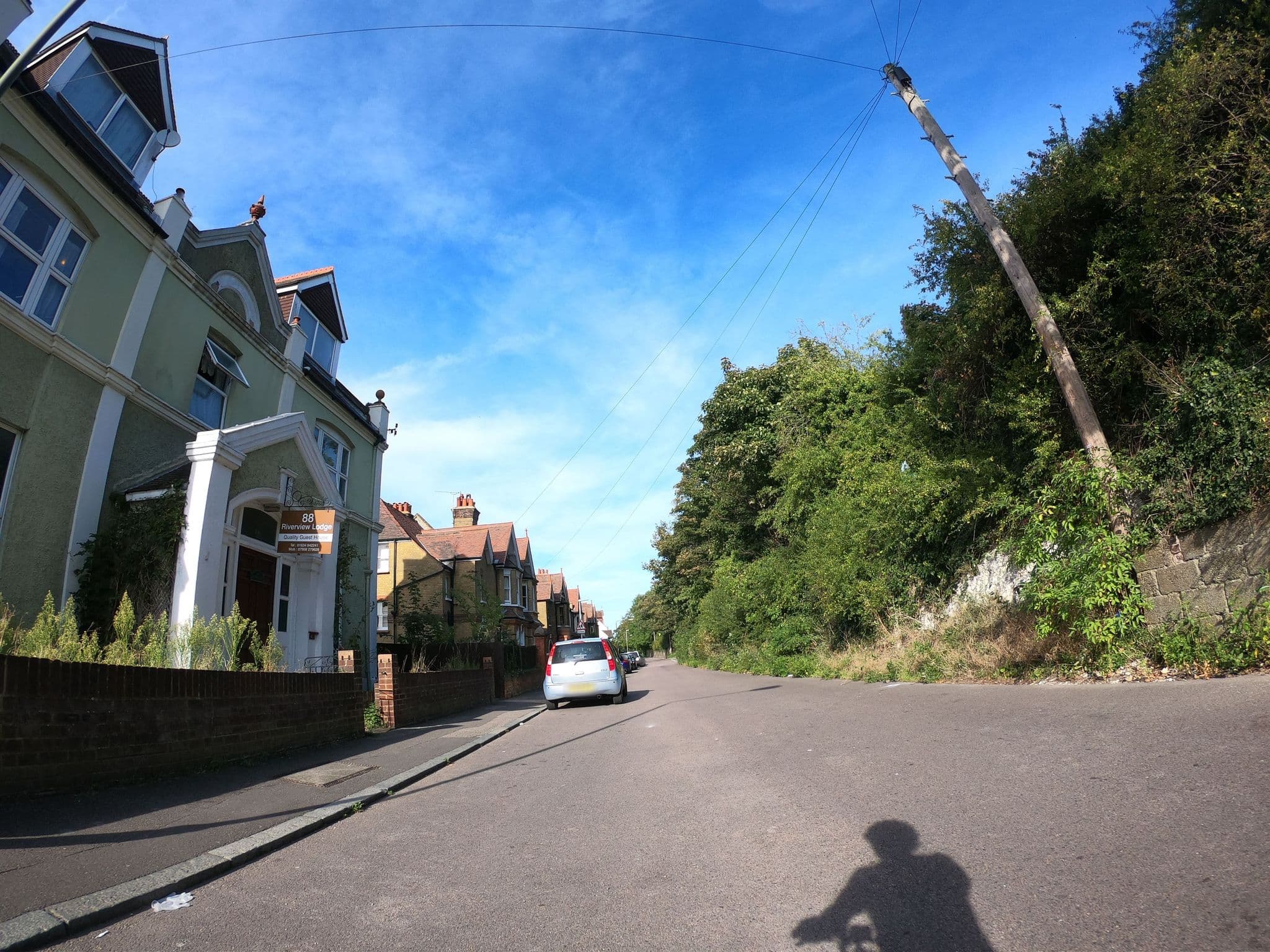 Street view near Riverview Lodge, Rochester — © paulbiv (CC BY-SA · Mapillary)