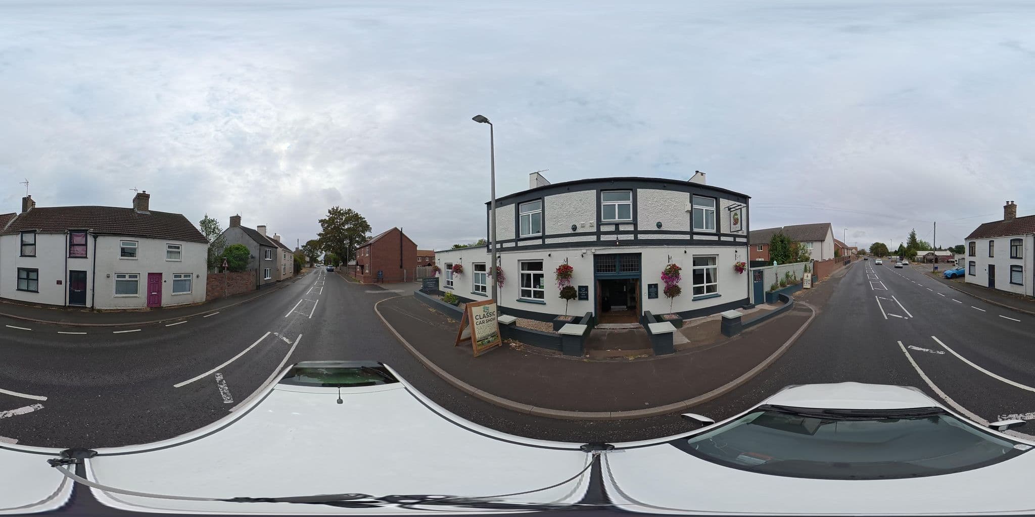Street view near George Hotel, Sudbrooke — © osmplus_org (CC BY-SA · Mapillary)