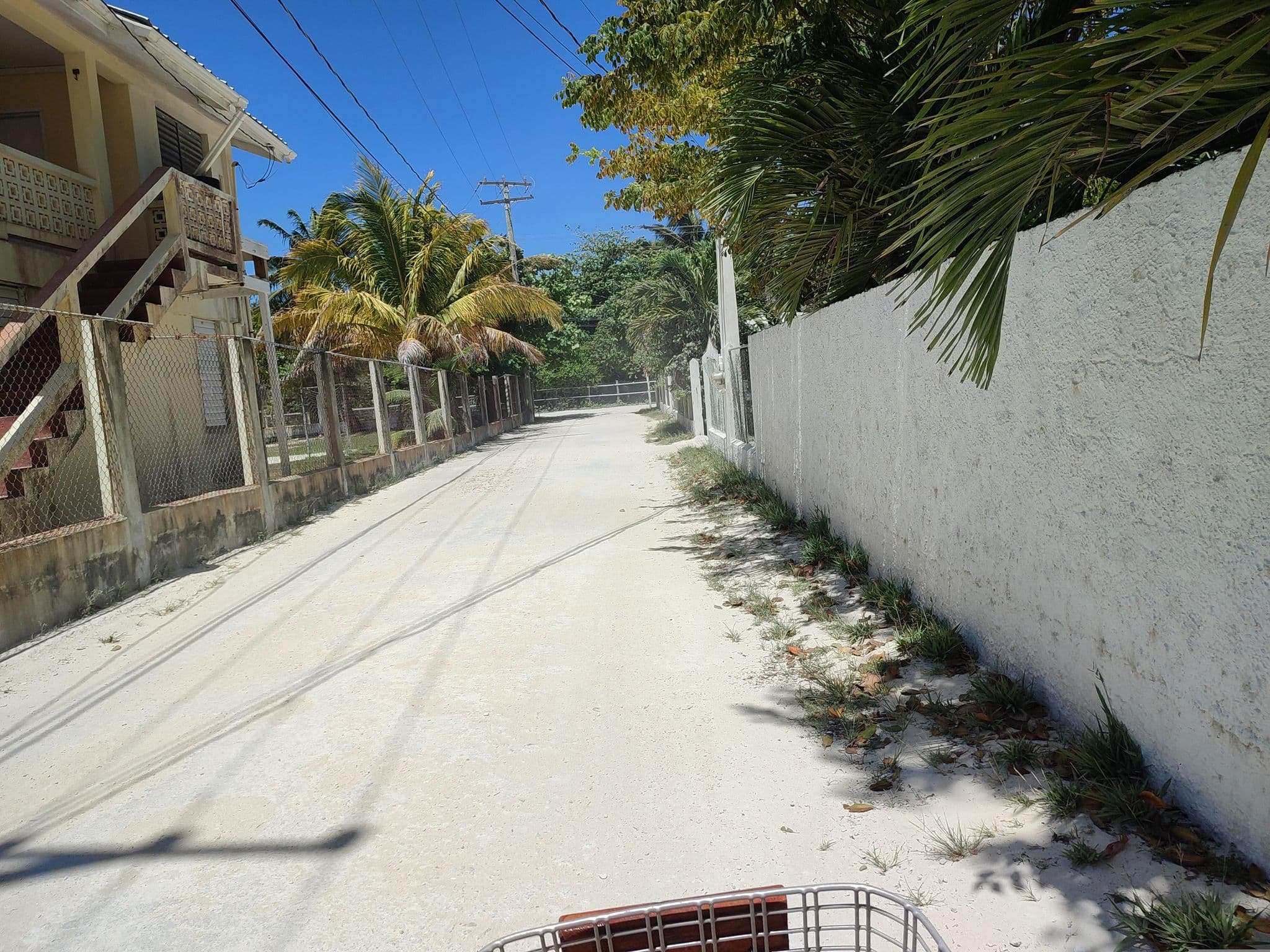 Street view near Morning Star Jaguar, Caye Caulker — © charlieplett (CC BY-SA · Mapillary)