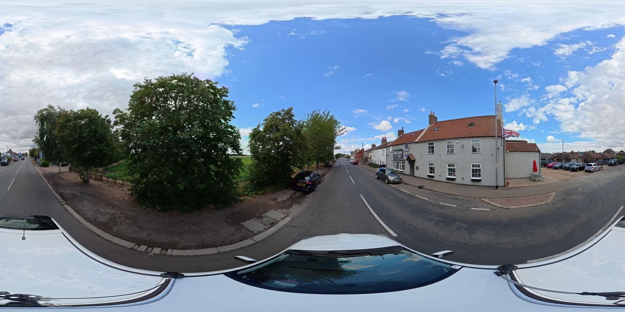 Street view near The Anchor Inn, Sutton Bridge — © osmplus_org (CC BY-SA · Mapillary)