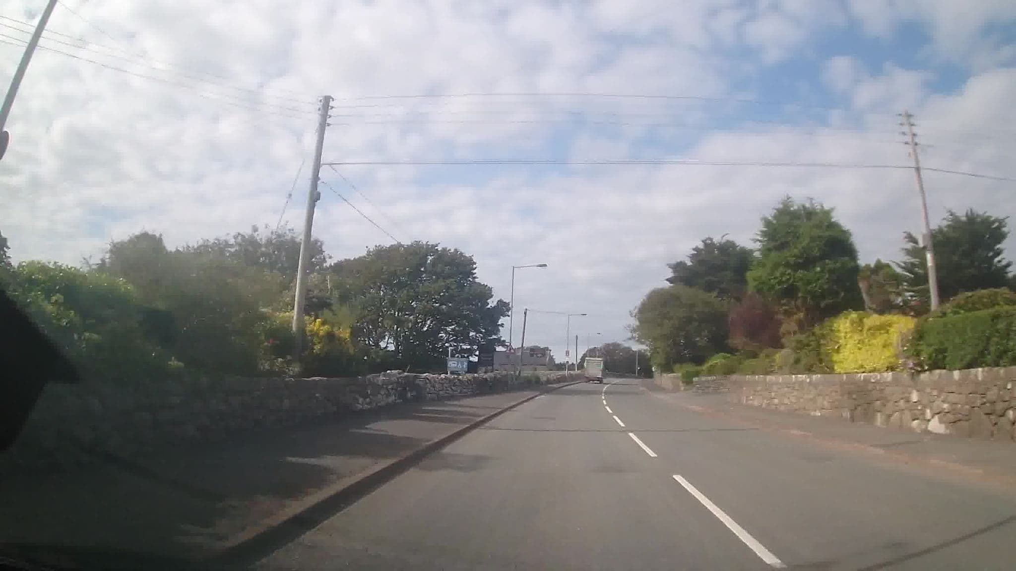 Street view near Llwyn Derw Holiday Cottage, Tal-y-bont — © trigpoint (CC BY-SA · Mapillary)