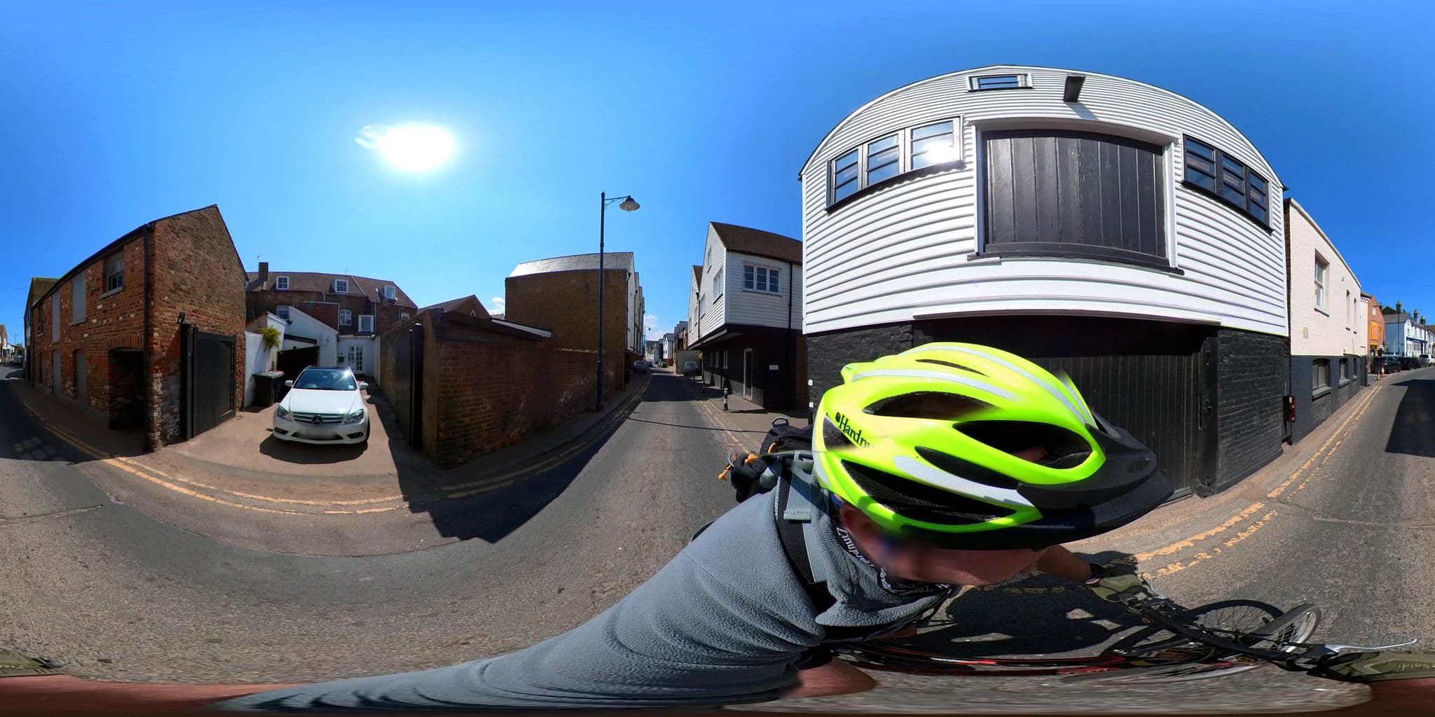 Street view near The Warehouse Cottages, Whitstable — © jkingsleya (CC BY-SA · Mapillary)