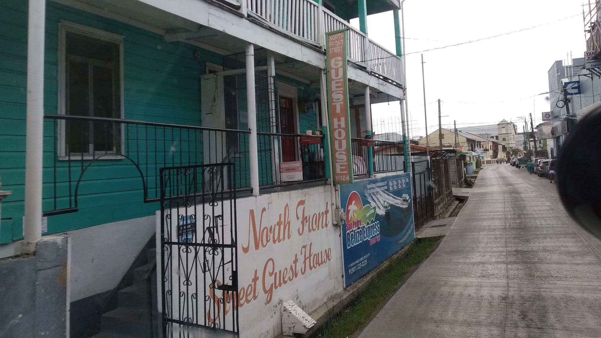Street view near North Front Street Guest House, Belize City — © charlieplett (CC BY-SA · Mapillary)