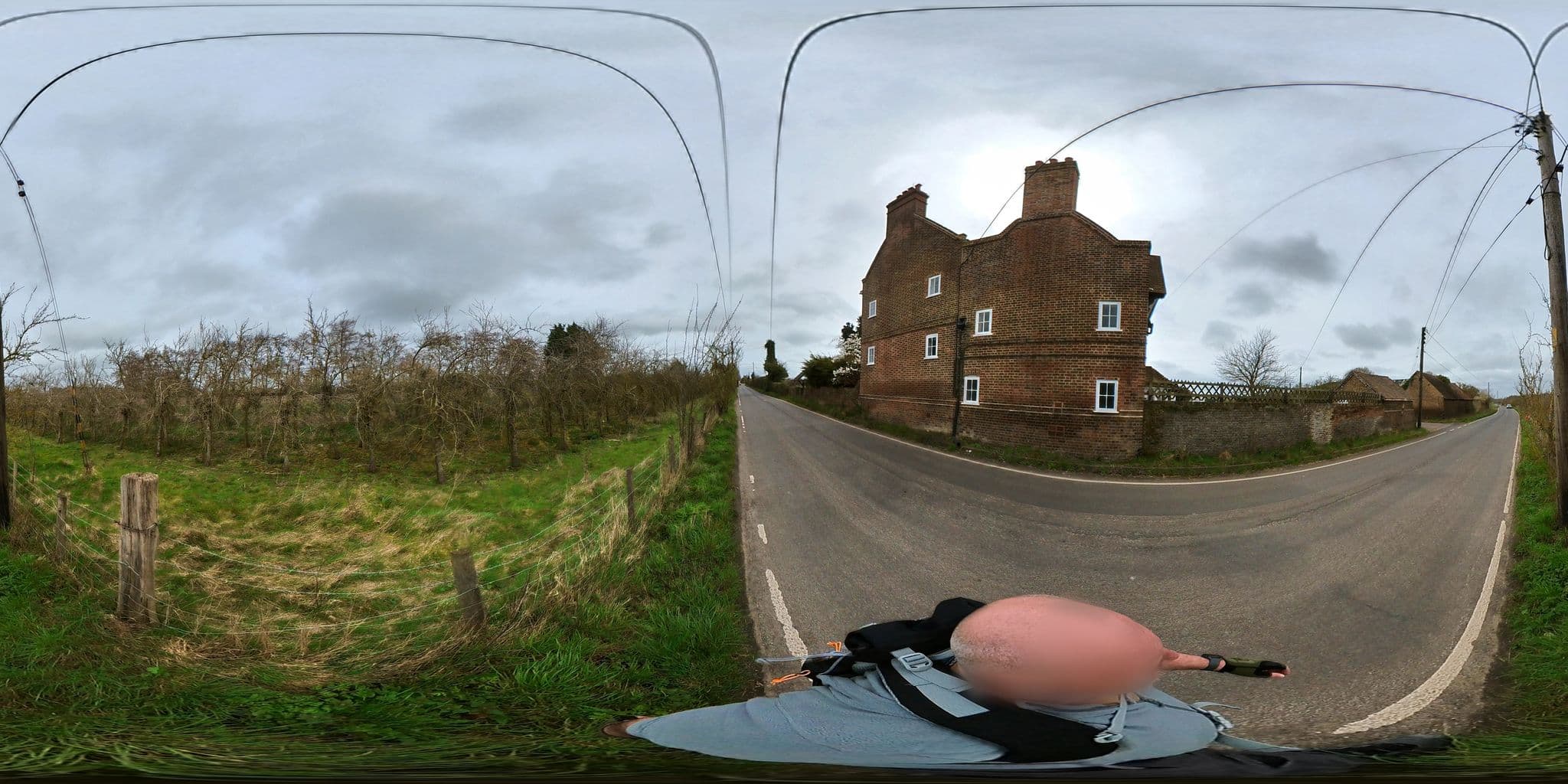 Street view near Frognal Farmhouse and Cottages, Teynham — © jkingsleya (CC BY-SA · Mapillary)