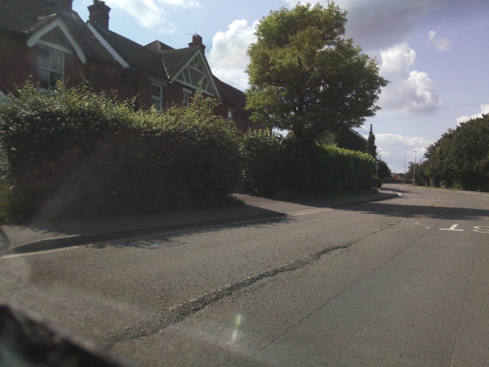 Street view near Swan by Marston's Inns, Thatcham — © southglos (CC BY-SA · Mapillary)