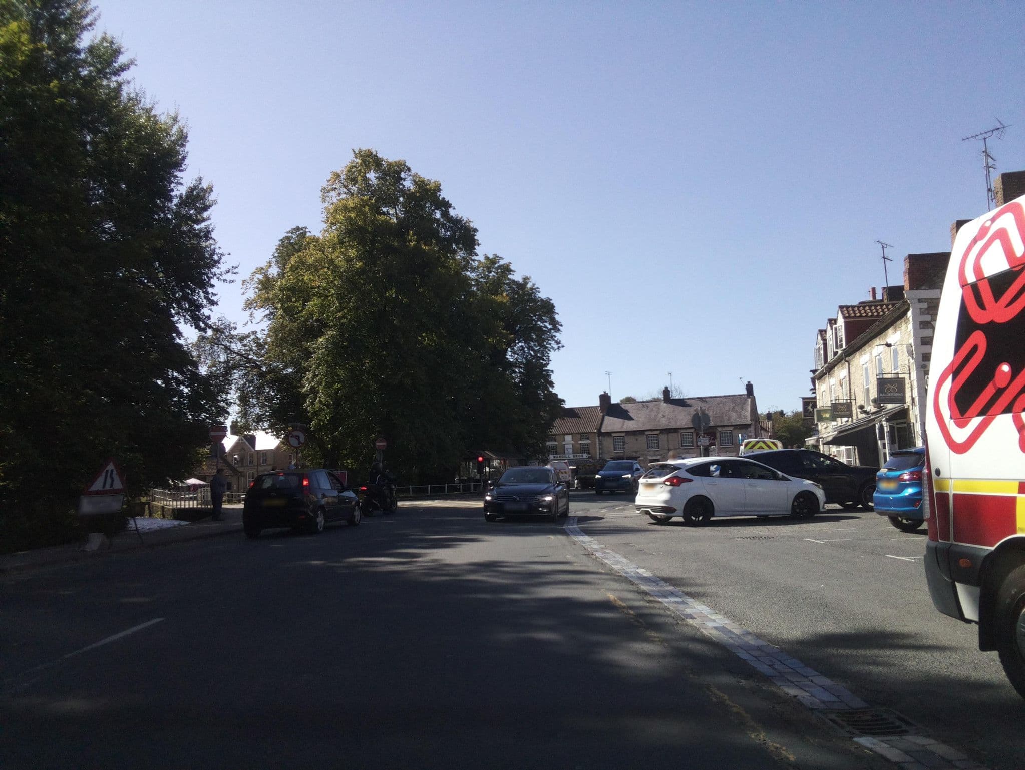 Street view near 2 Bed in Thornton Dale oc-b32548 - Entire Place, Thornton Dale — © southglos (CC BY-SA · Mapillary)