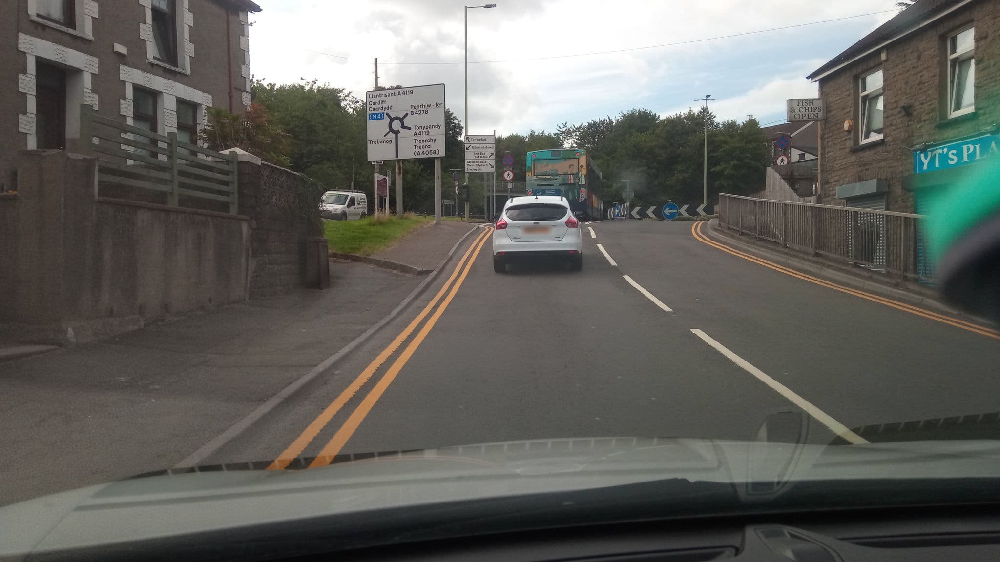 Street view near Glamorgan Hotel, Tonypandy — © victuallers (CC BY-SA · Mapillary)