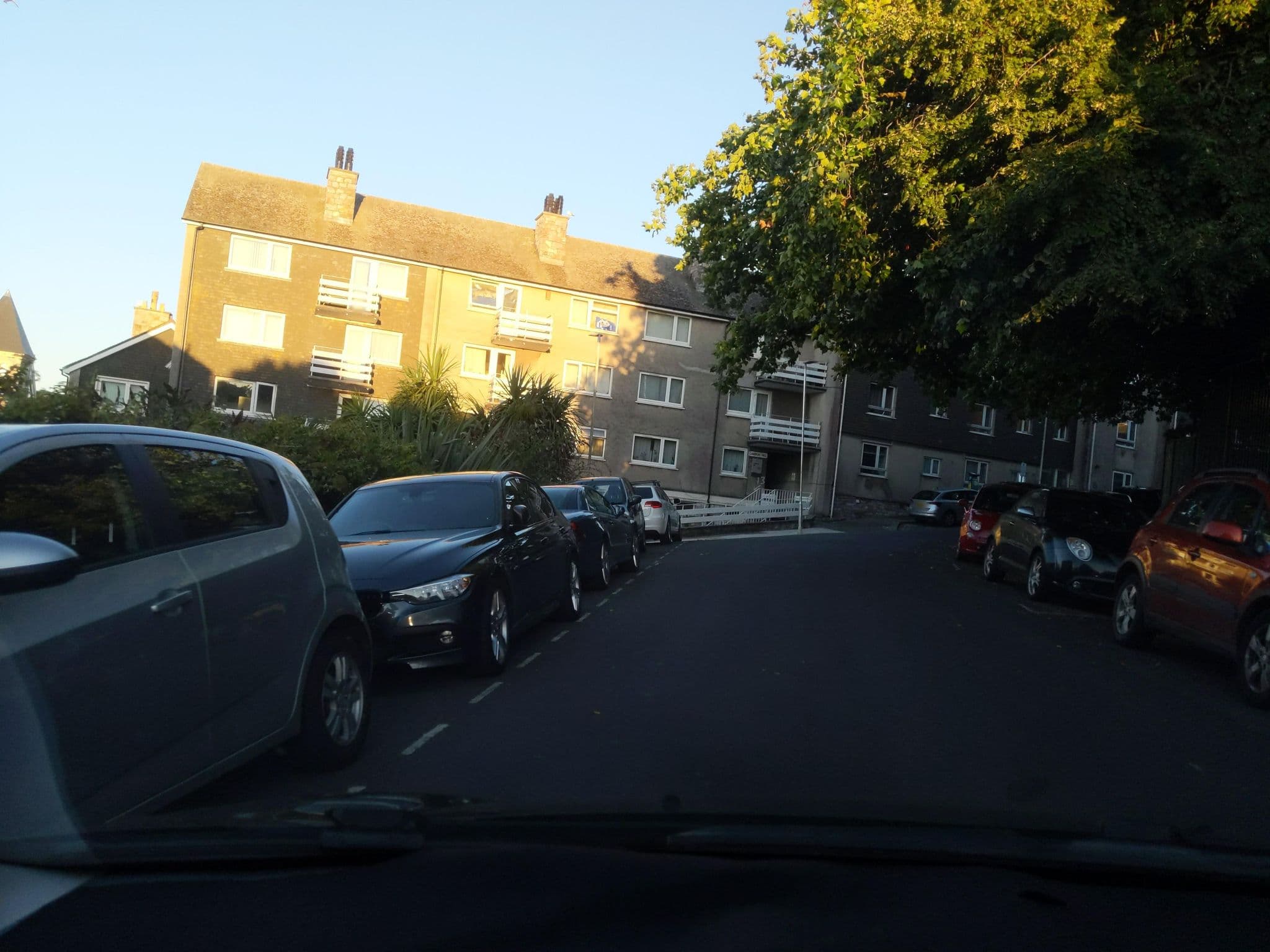 Street view near Island Lodge Guest House, Plymouth — © WaggyDog (CC BY-SA · Mapillary)